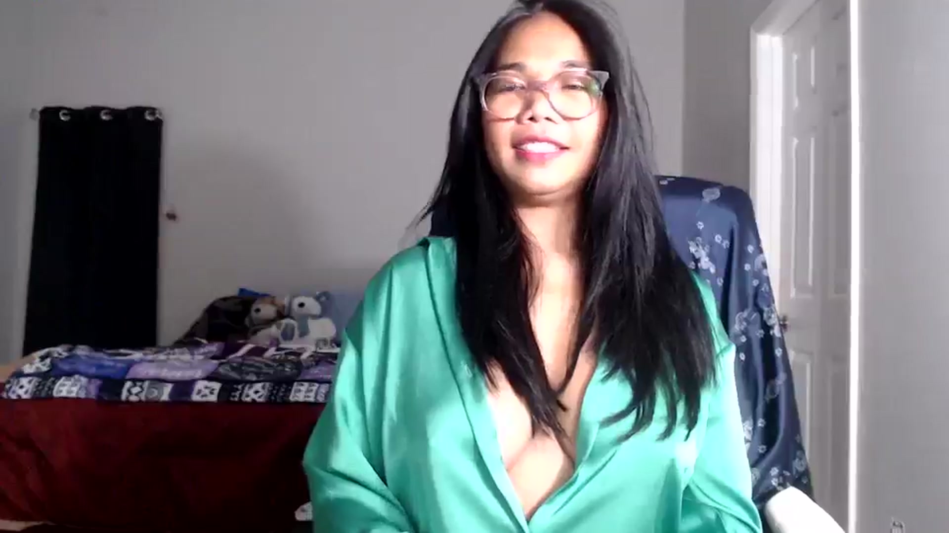 Gallery image thumbnail from Littlekai2025's myfreecams stream on, 12/11/2025, 04:50 image 8 of 20