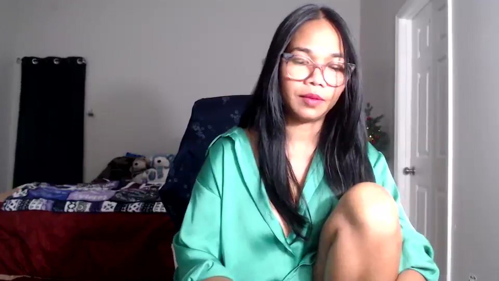 Gallery image thumbnail from Littlekai2025's myfreecams stream on, 12/11/2025, 04:50 image 4 of 20
