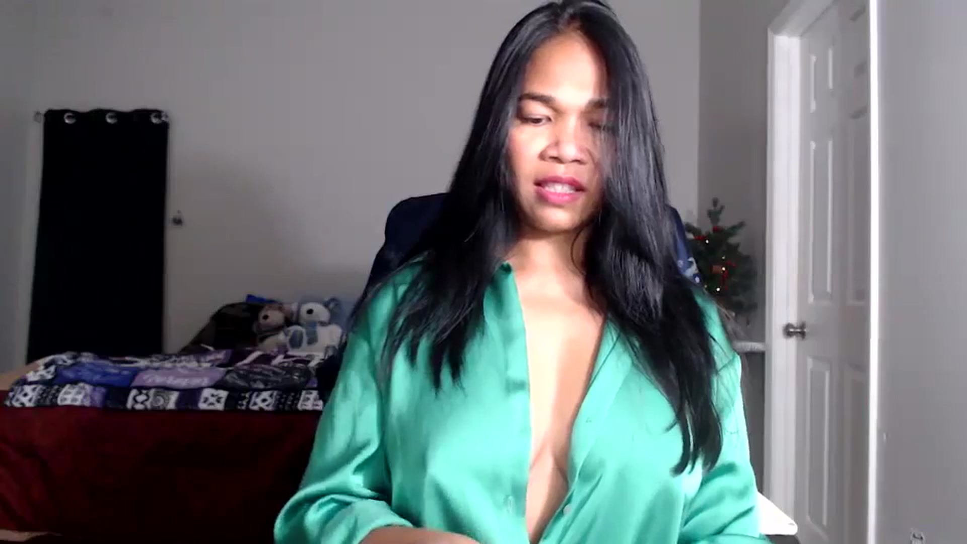 Gallery image thumbnail from Littlekai2025's myfreecams stream on, 12/11/2025, 04:50 image 19 of 20