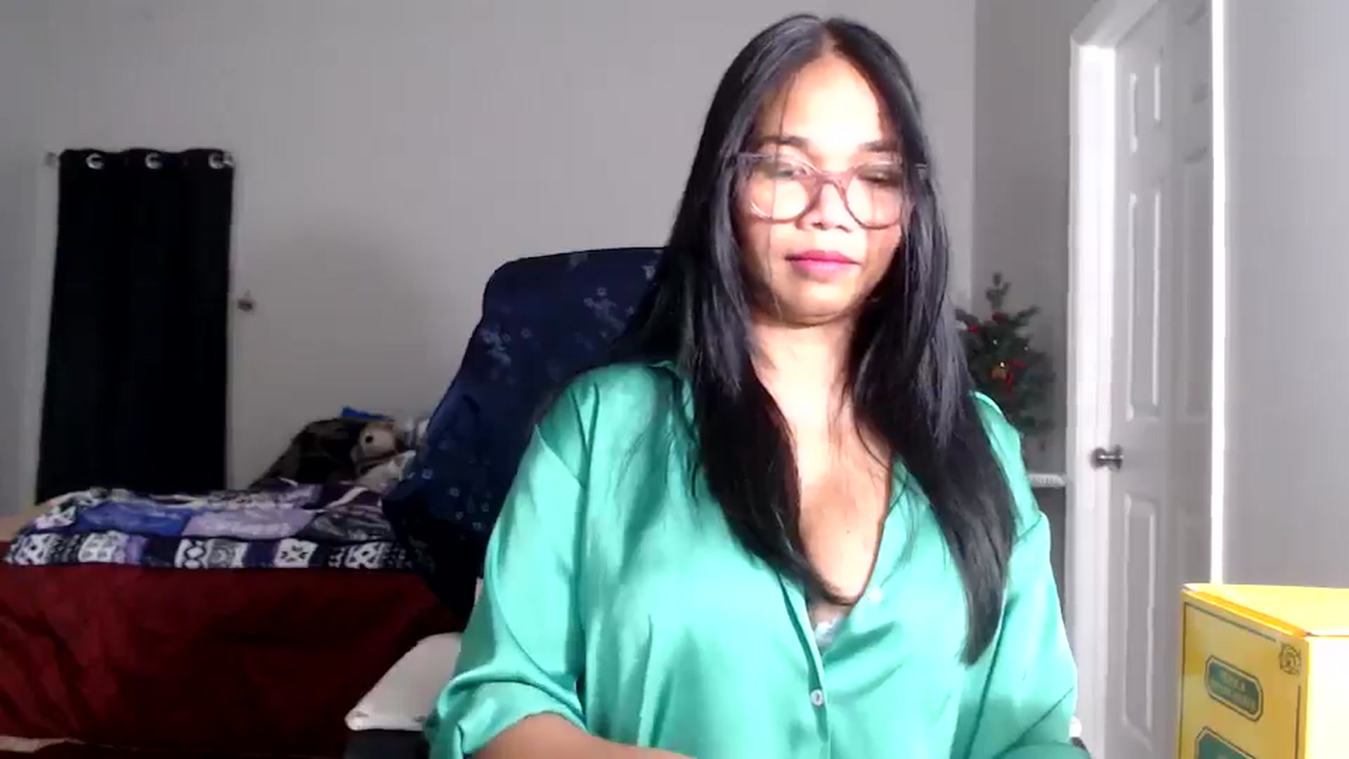Gallery image thumbnail from Littlekai2025's myfreecams stream on, 12/11/2025, 04:50 image 2 of 20