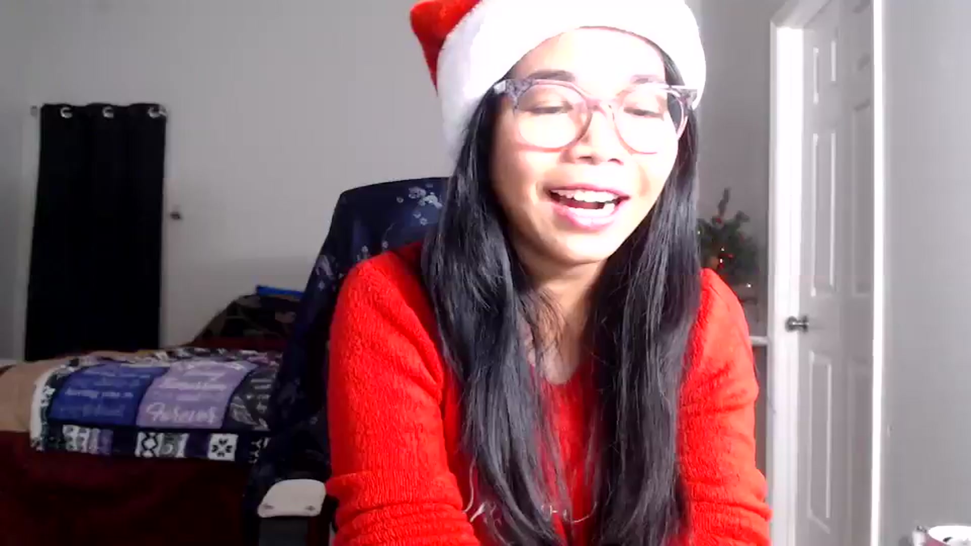 Gallery image thumbnail from Littlekai2025's myfreecams stream on, 12/15/2025, 03:21 image 15 of 20