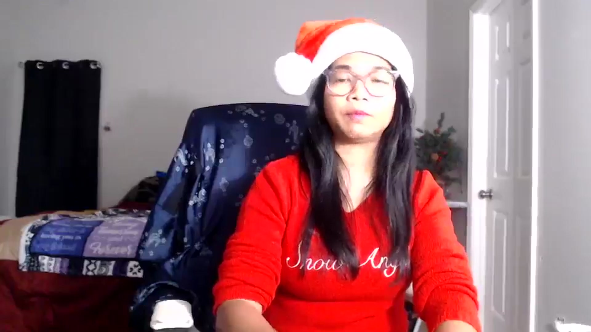 Gallery image thumbnail from Littlekai2025's myfreecams stream on, 12/15/2025, 03:21 image 3 of 20
