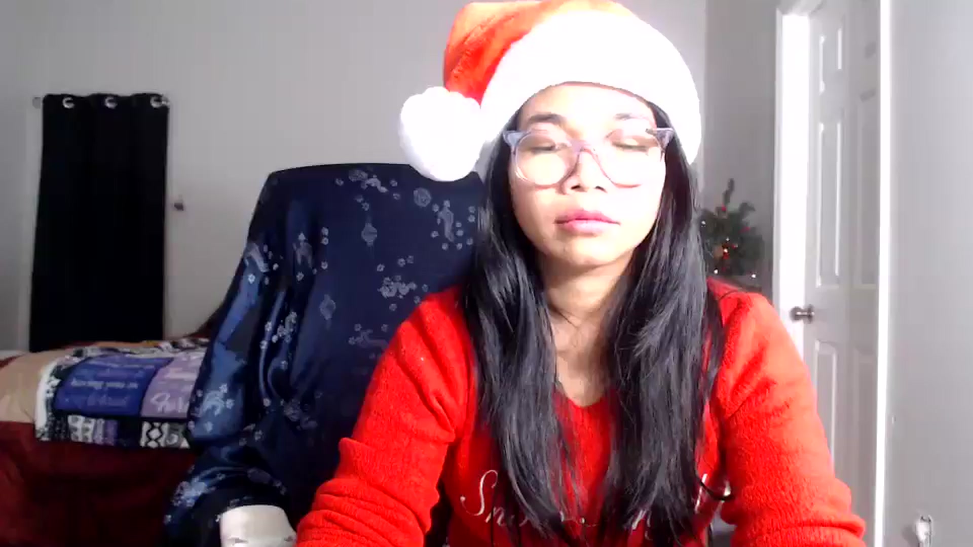 Gallery image thumbnail from Littlekai2025's myfreecams stream on, 12/15/2025, 03:21 image 8 of 20