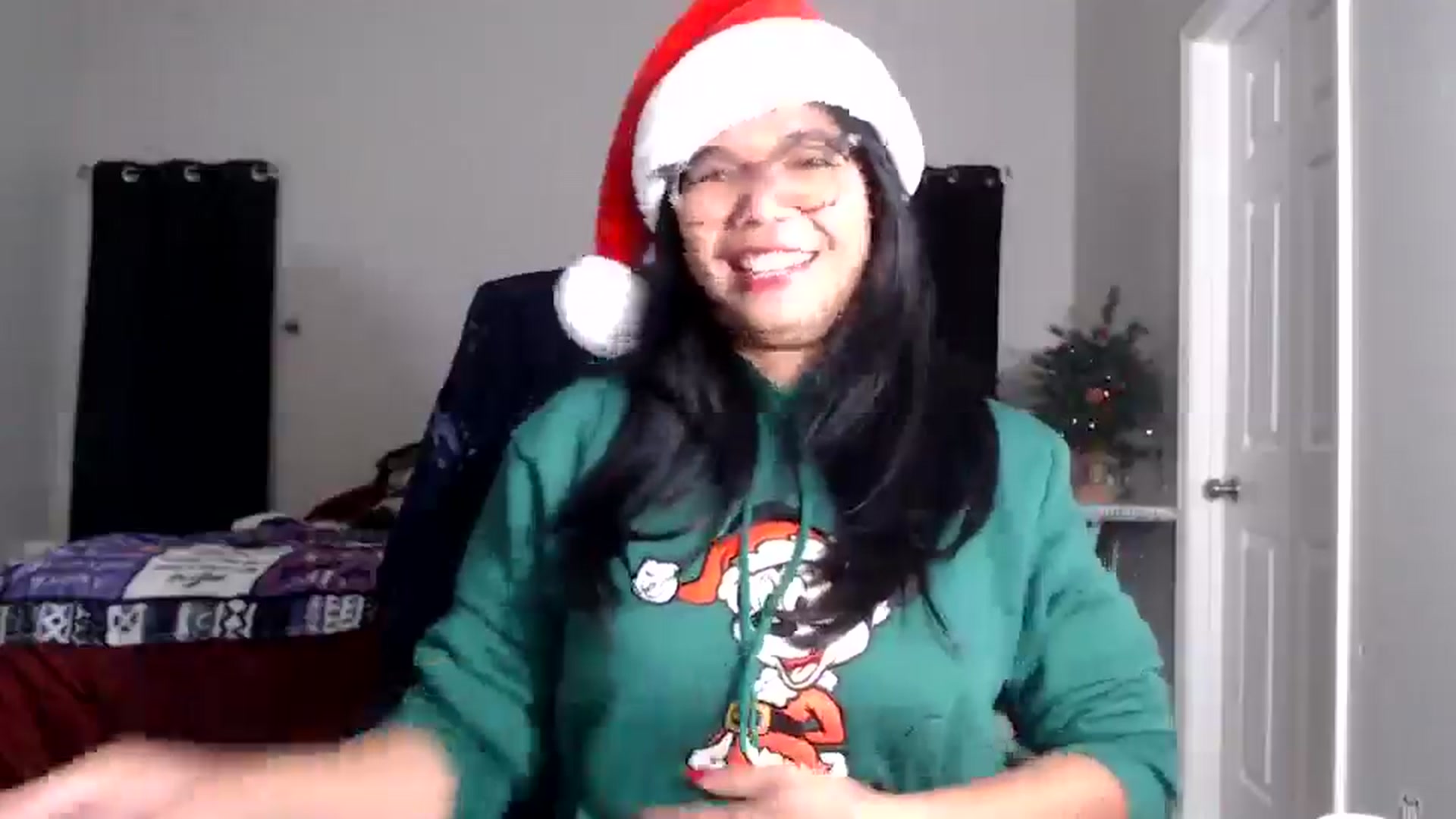 Gallery image thumbnail from Littlekai2025's myfreecams stream on, 12/16/2025, 05:19 image 14 of 20