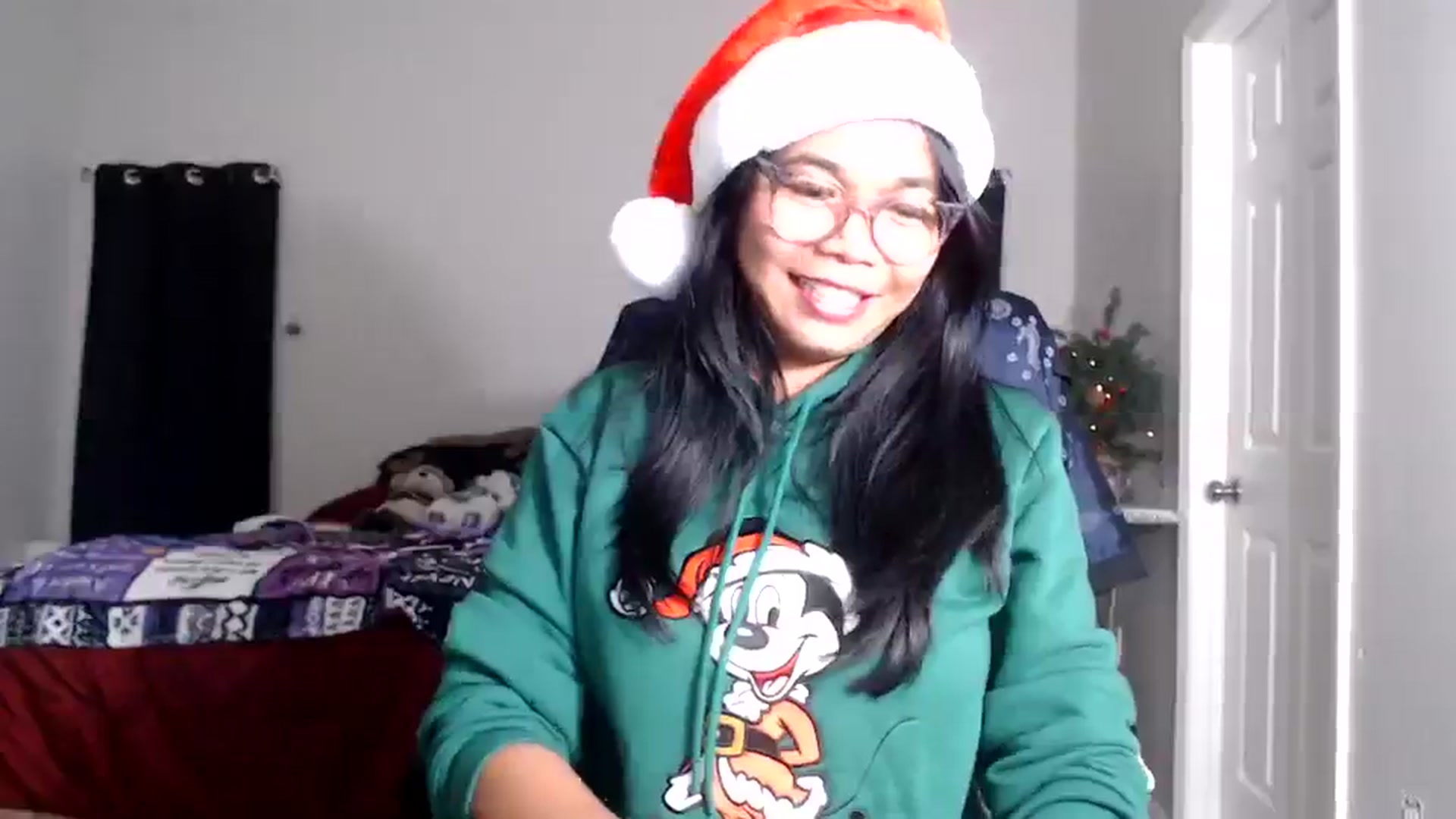 Gallery image thumbnail from Littlekai2025's myfreecams stream on, 12/16/2025, 05:19 image 13 of 20