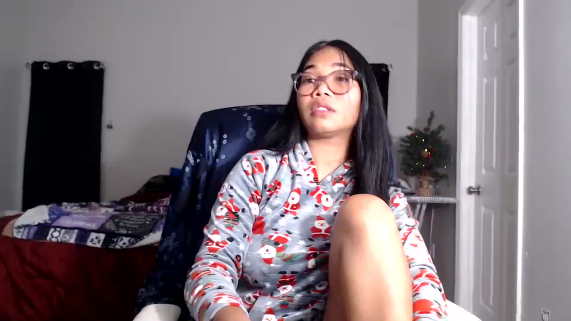 Gallery image thumbnail from Littlekai2025's myfreecams stream on, 12/17/2025, 04:13 image 5 of 20