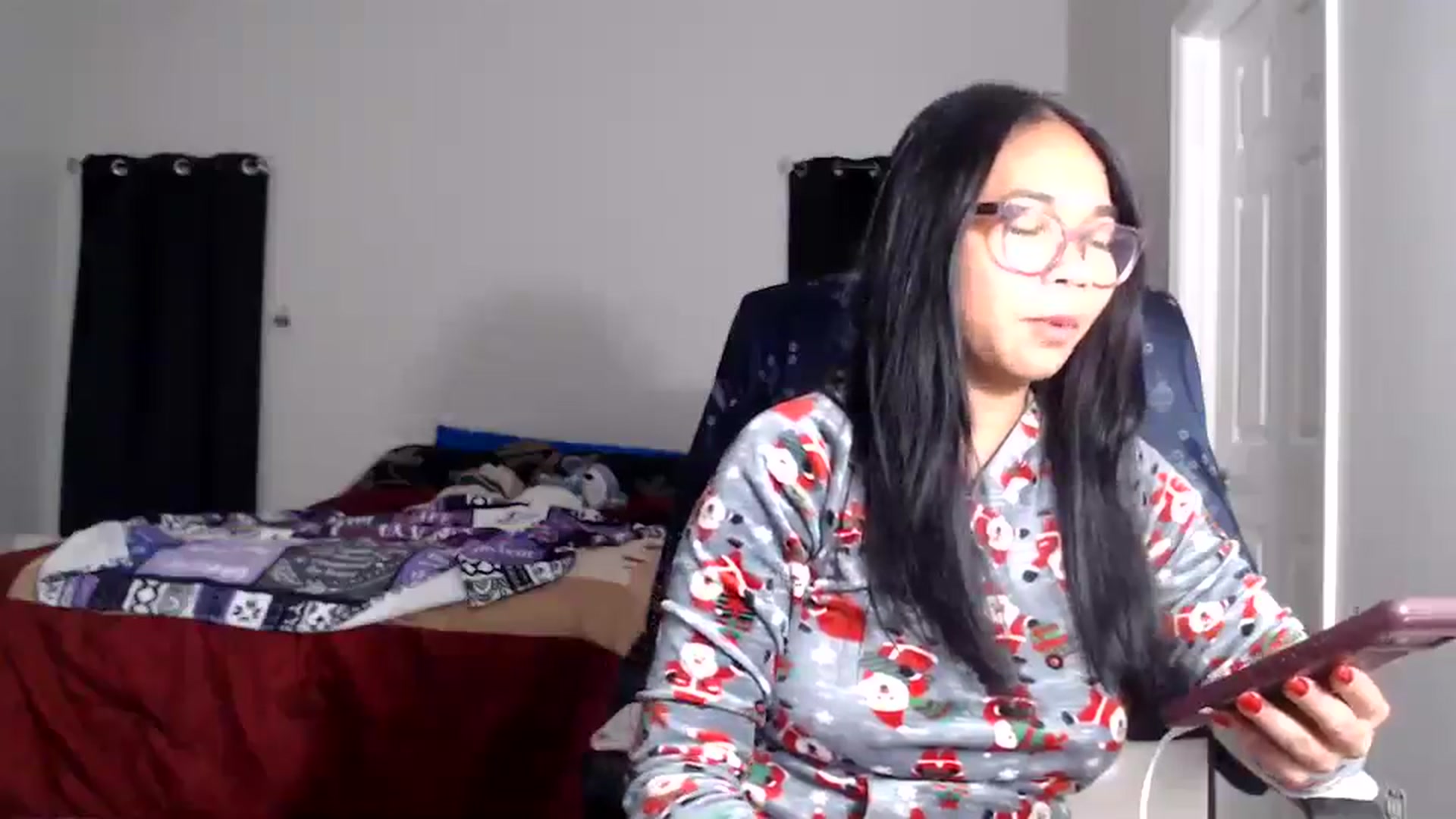 Gallery image thumbnail from Littlekai2025's myfreecams stream on, 12/17/2025, 04:13 image 8 of 20