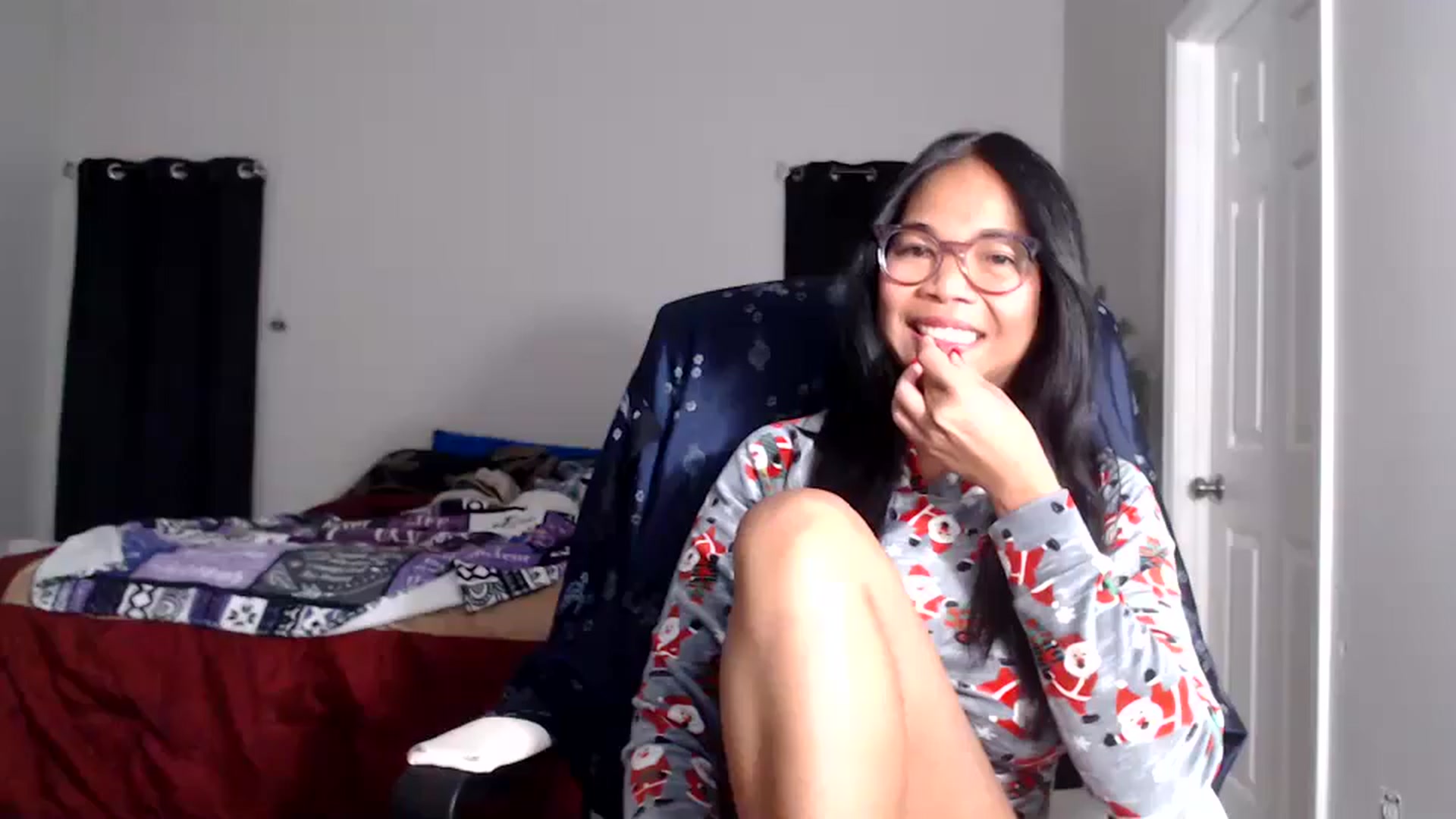 Gallery image thumbnail from Littlekai2025's myfreecams stream on, 12/17/2025, 04:13 image 12 of 20