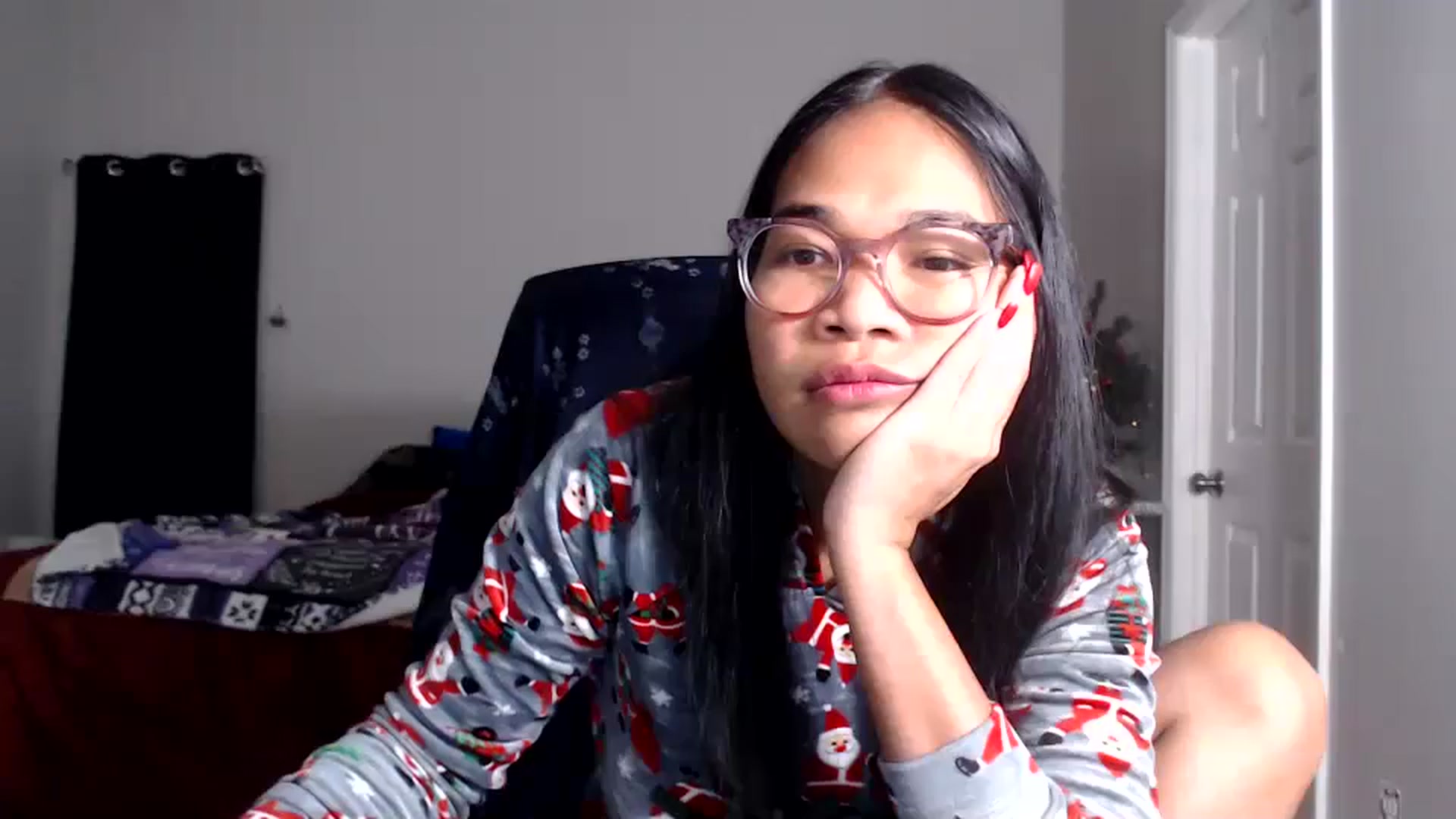 Gallery image thumbnail from Littlekai2025's myfreecams stream on, 12/17/2025, 04:13 image 4 of 20