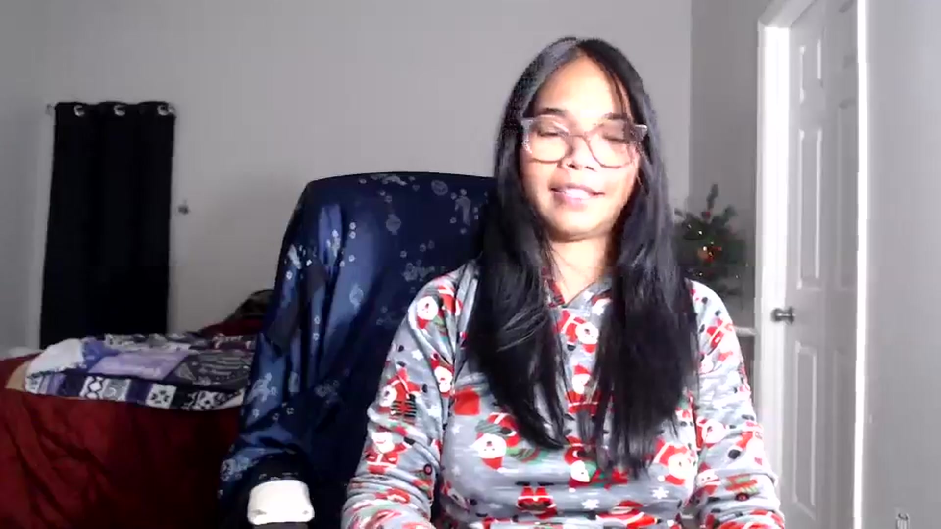 Gallery image thumbnail from Littlekai2025's myfreecams stream on, 12/17/2025, 04:13 image 18 of 20