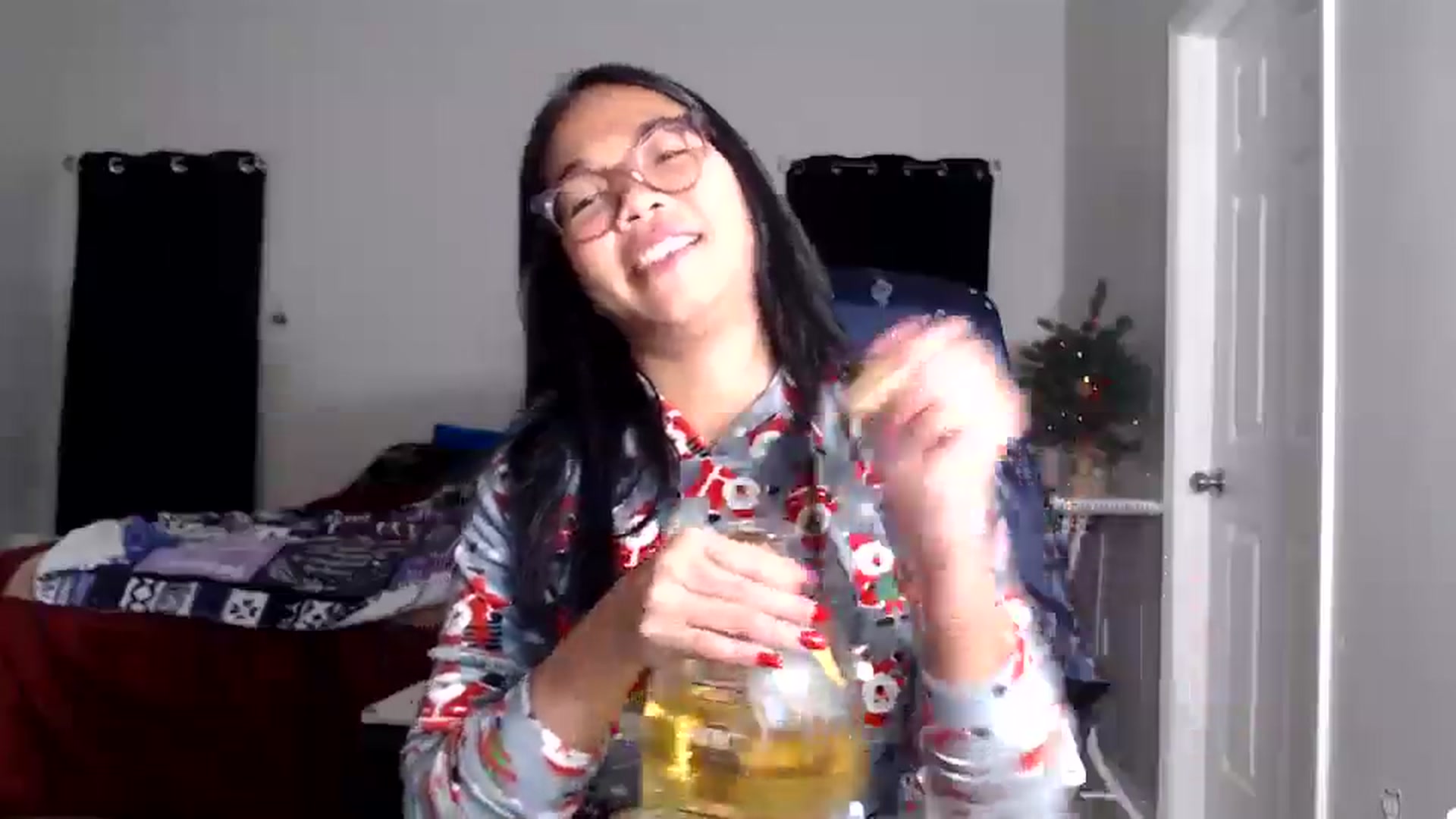Gallery image thumbnail from Littlekai2025's myfreecams stream on, 12/17/2025, 04:13 image 19 of 20