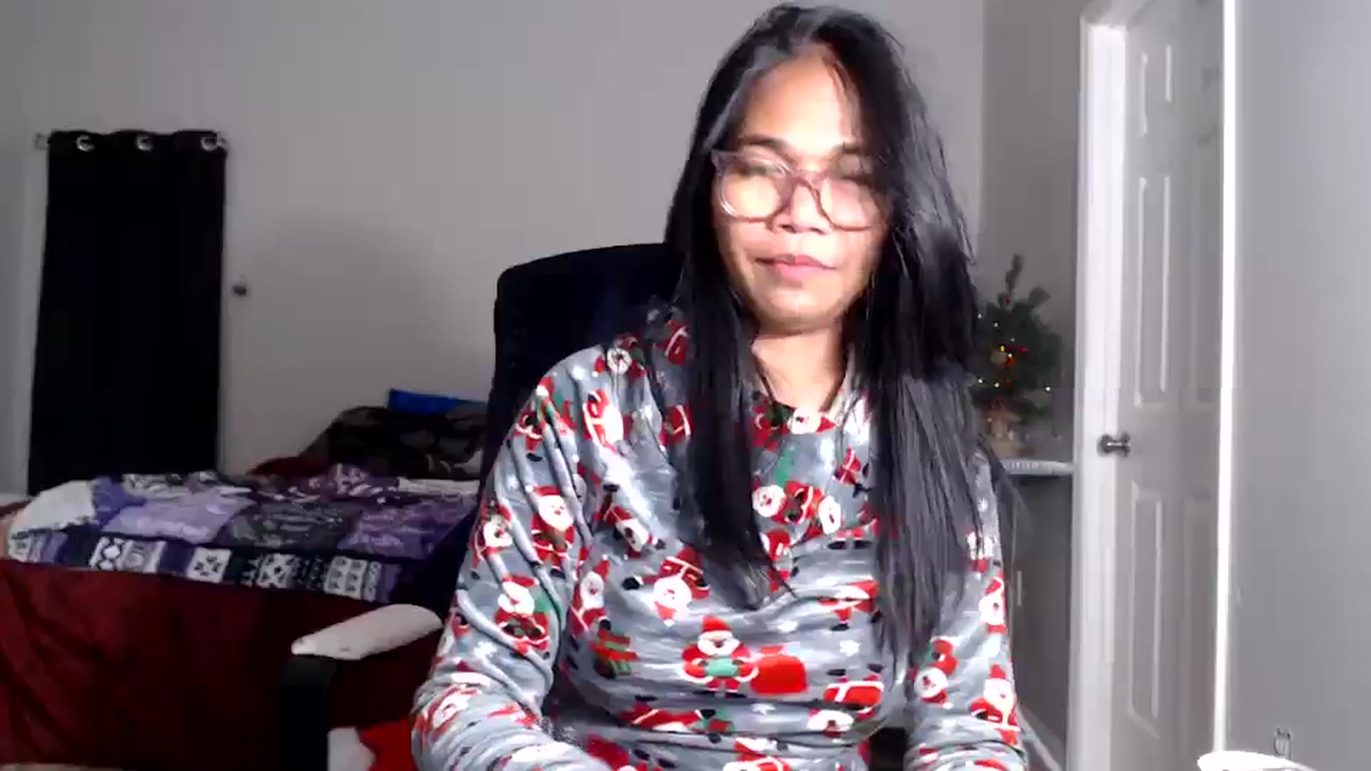 Gallery image thumbnail from Littlekai2025's myfreecams stream on, 12/17/2025, 05:12 image 10 of 20