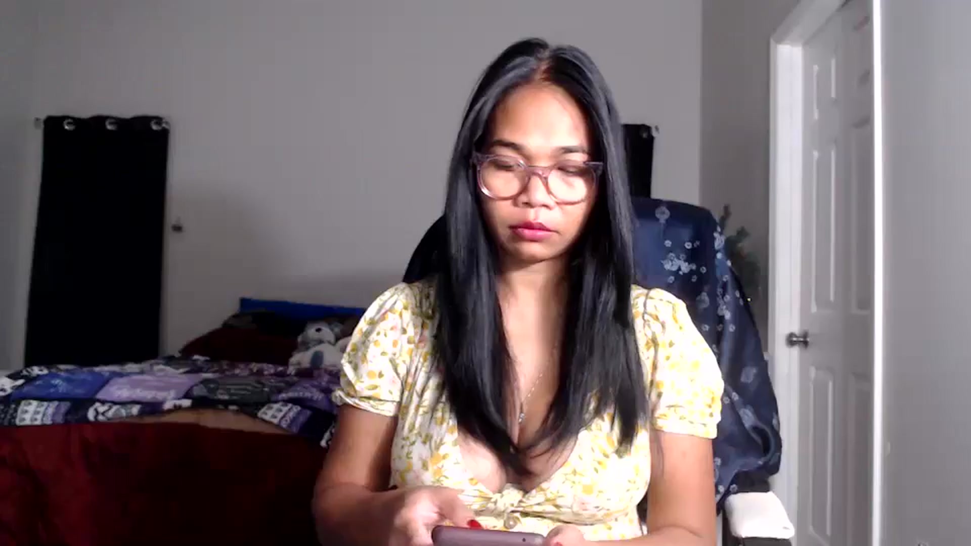Gallery image thumbnail from Littlekai2025's myfreecams stream on, 12/18/2025, 01:37 image 10 of 20
