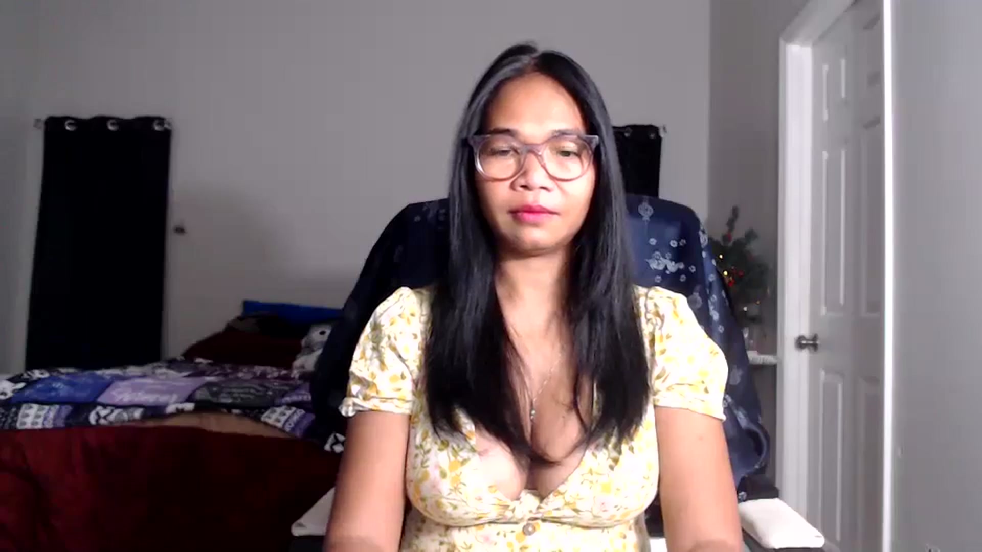 Gallery image thumbnail from Littlekai2025's myfreecams stream on, 12/18/2025, 01:37 image 7 of 20
