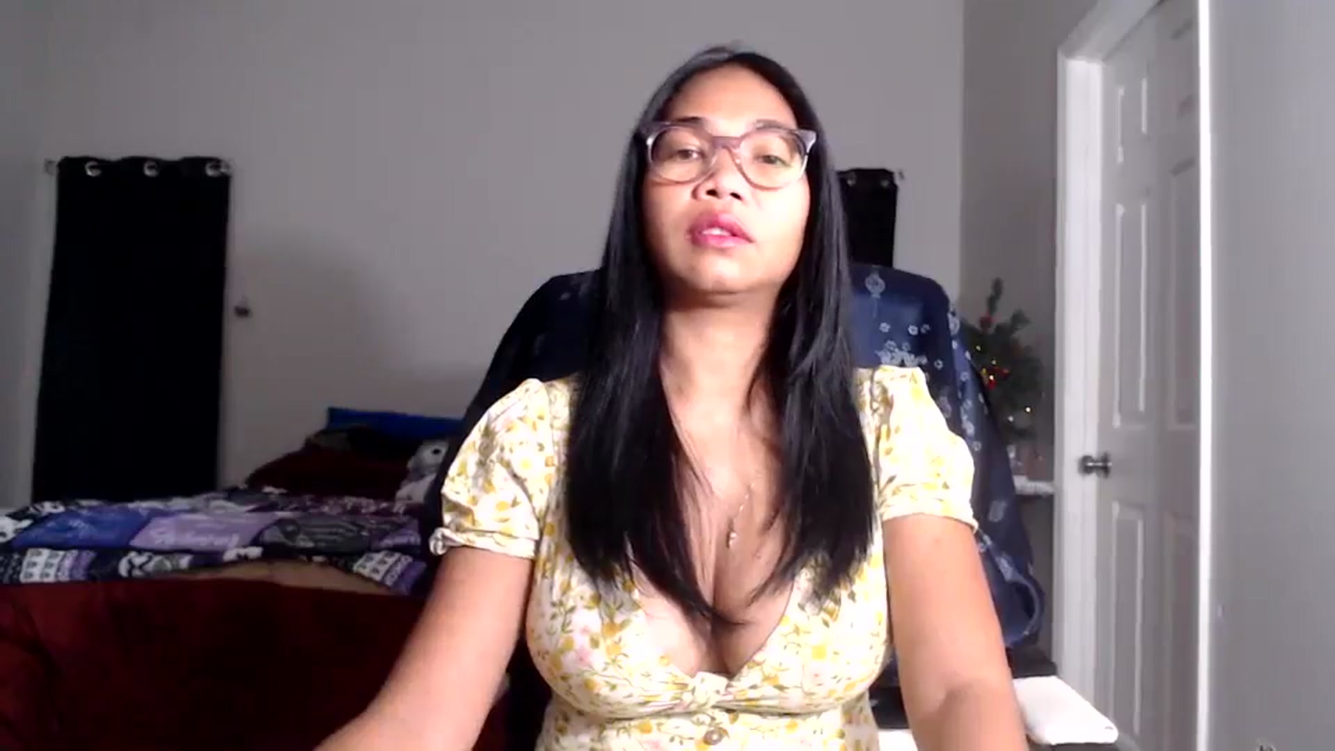 Gallery image thumbnail from Littlekai2025's myfreecams stream on, 12/18/2025, 01:37 image 3 of 20