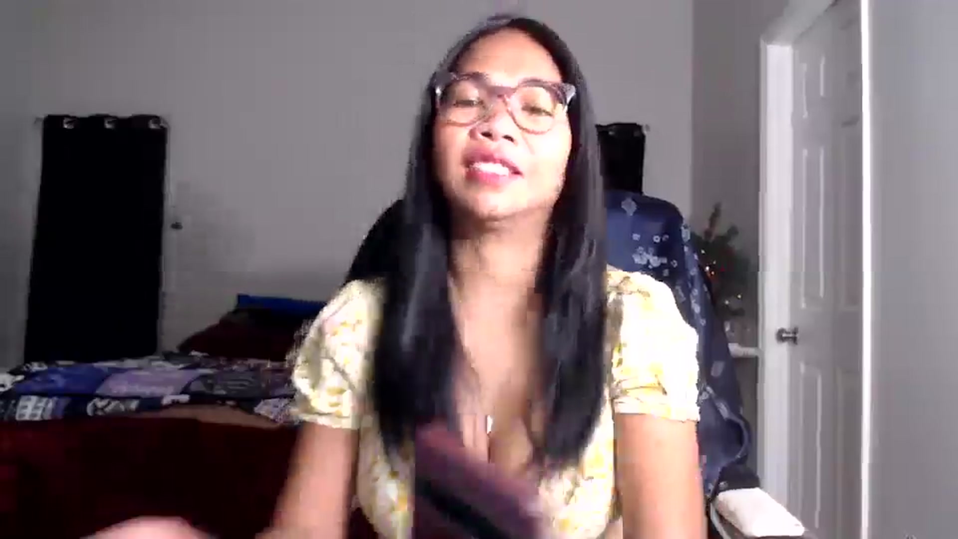 Gallery image thumbnail from Littlekai2025's myfreecams stream on, 12/18/2025, 01:37 image 5 of 20