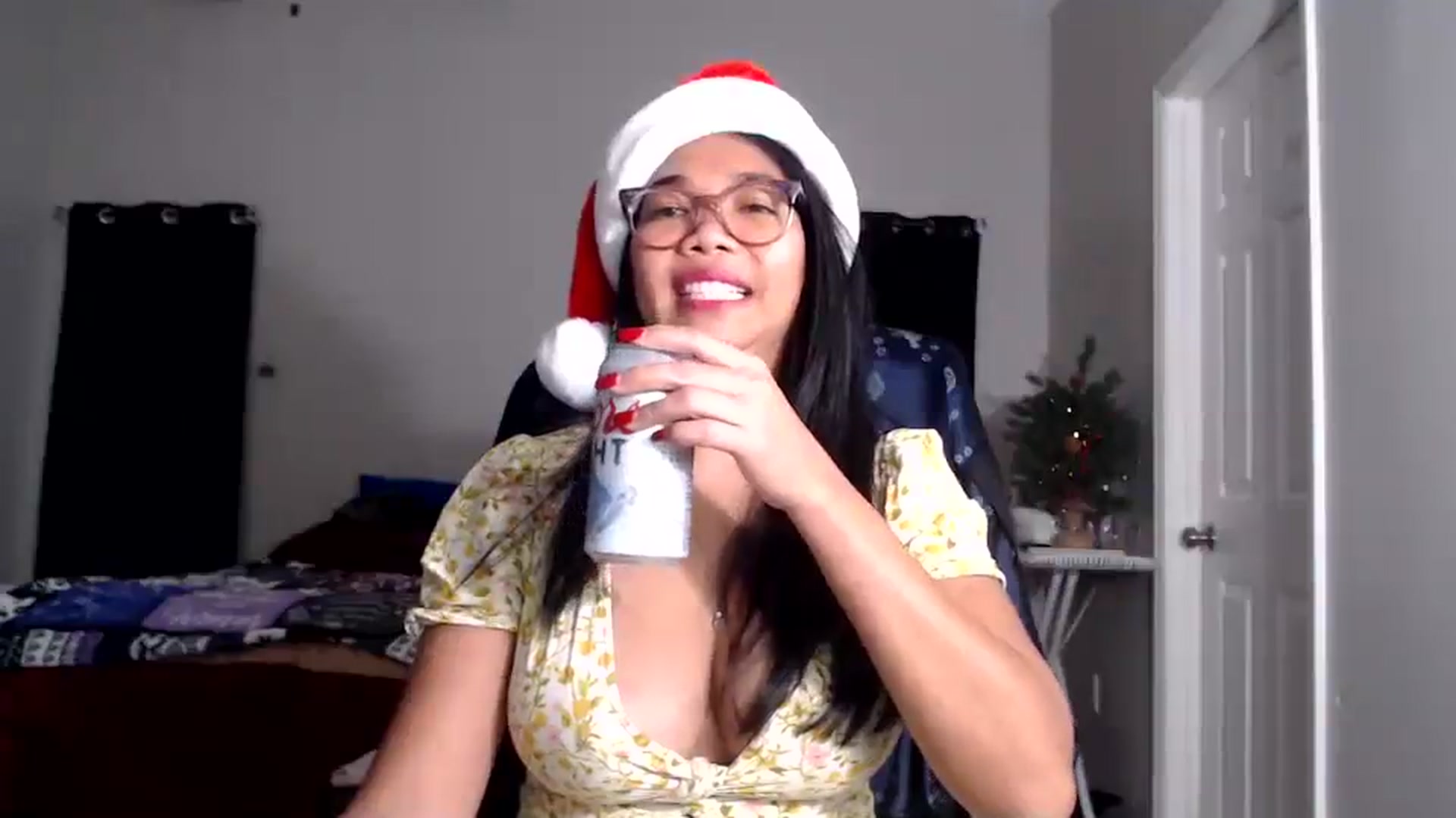 Gallery image thumbnail from Littlekai2025's myfreecams stream on, 12/18/2025, 04:26 image 18 of 20
