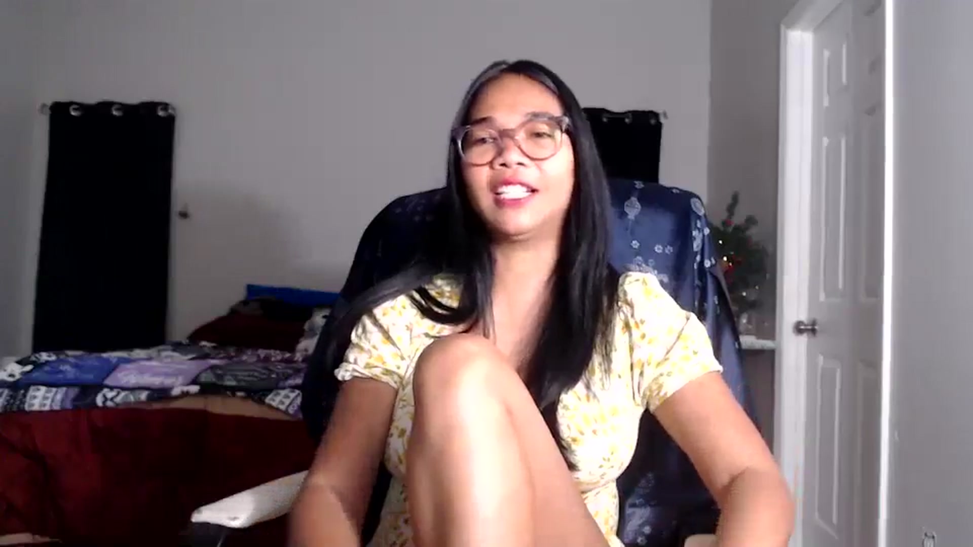 Gallery image thumbnail from Littlekai2025's myfreecams stream on, 12/18/2025, 04:26 image 2 of 20