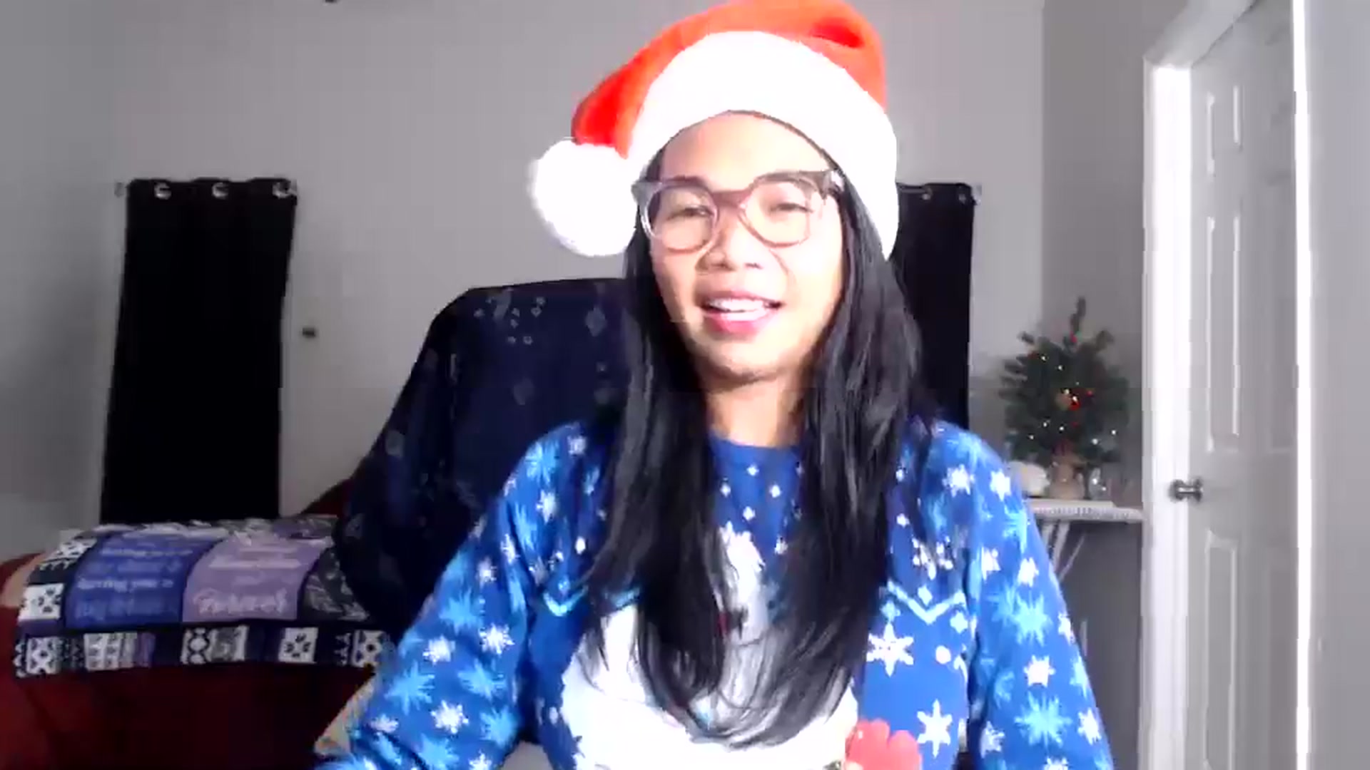 Gallery image thumbnail from Littlekai2025's myfreecams stream on, 12/19/2025, 03:08 image 17 of 20