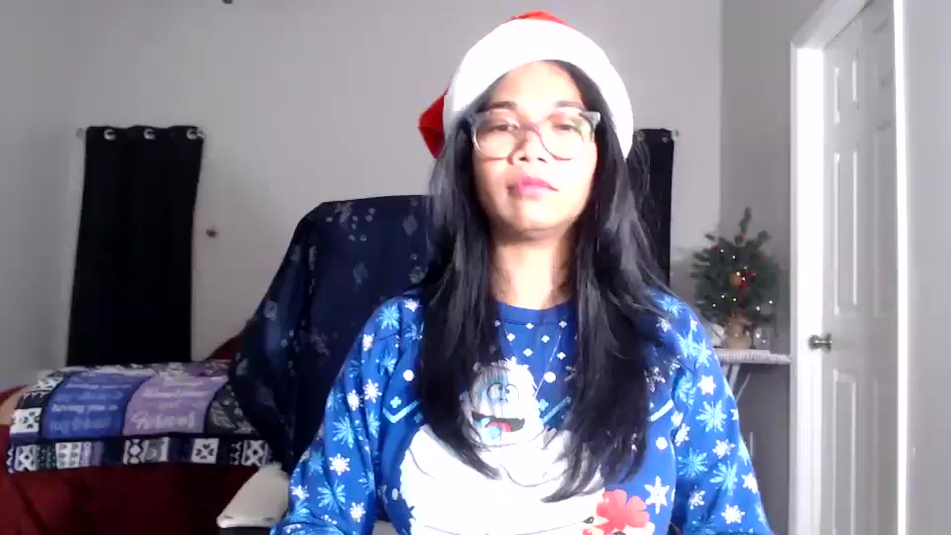 Gallery image thumbnail from Littlekai2025's myfreecams stream on, 12/19/2025, 03:08 image 16 of 20