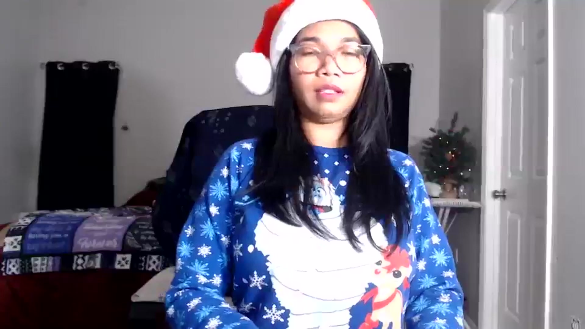 Gallery image thumbnail from Littlekai2025's myfreecams stream on, 12/19/2025, 03:08 image 8 of 20