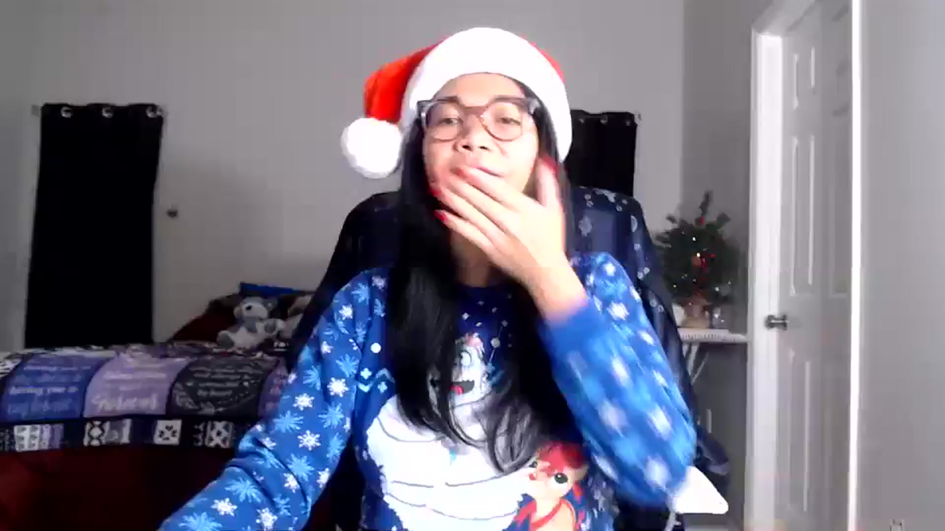 Gallery image thumbnail from Littlekai2025's myfreecams stream on, 12/19/2025, 03:08 image 1 of 20