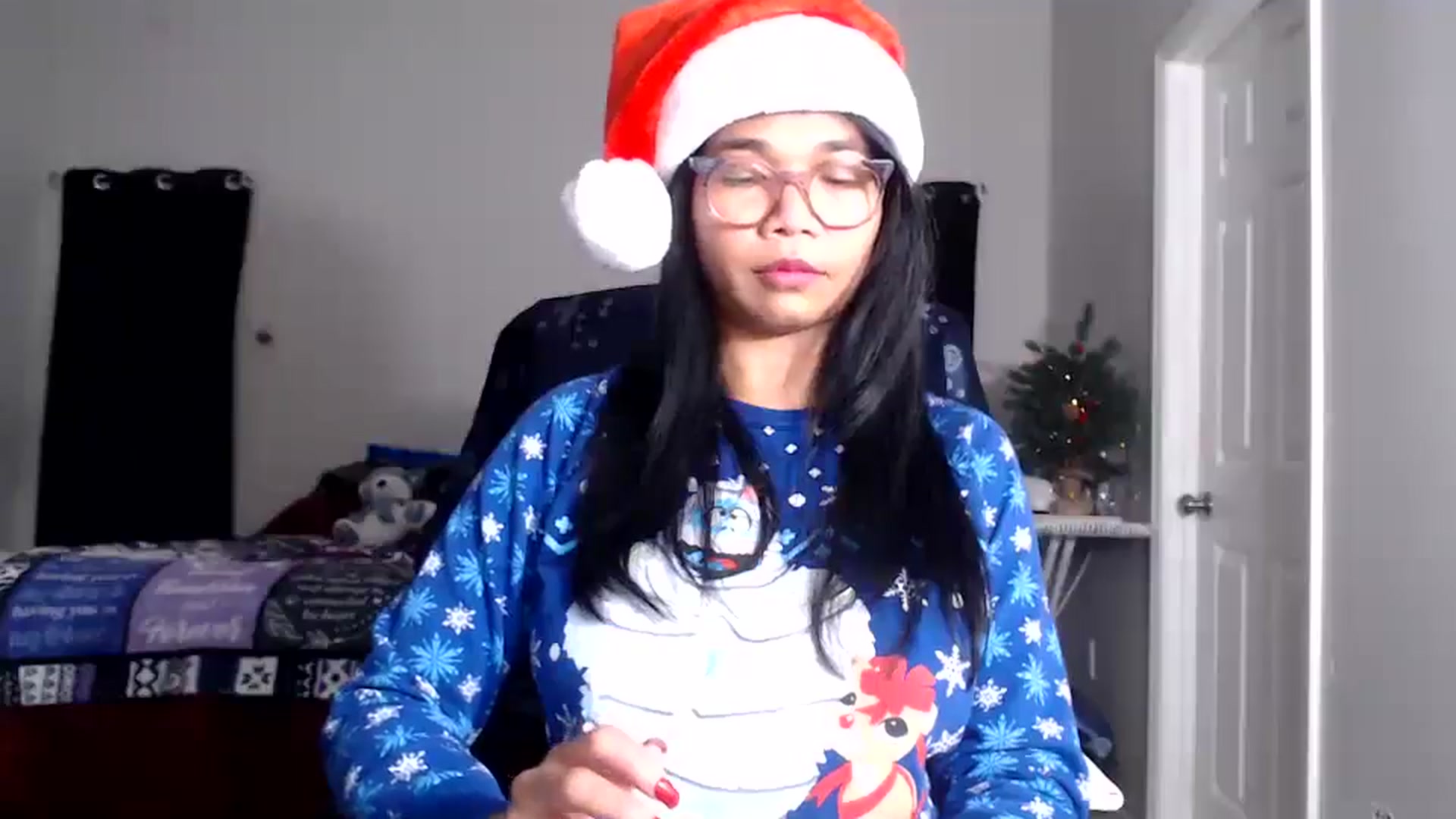 Gallery image thumbnail from Littlekai2025's myfreecams stream on, 12/19/2025, 03:08 image 4 of 20