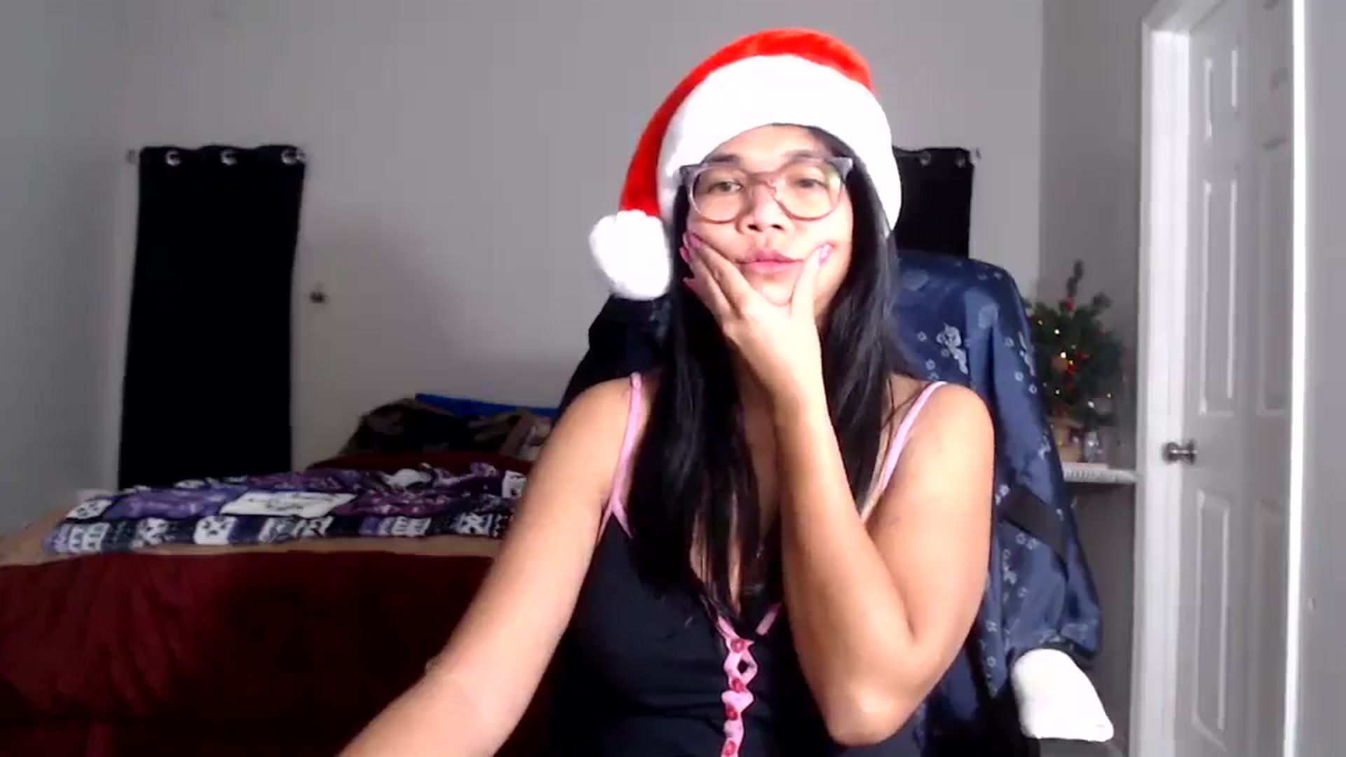 Gallery image thumbnail from Littlekai2025's myfreecams stream on, 12/20/2025, 03:45 image 11 of 20