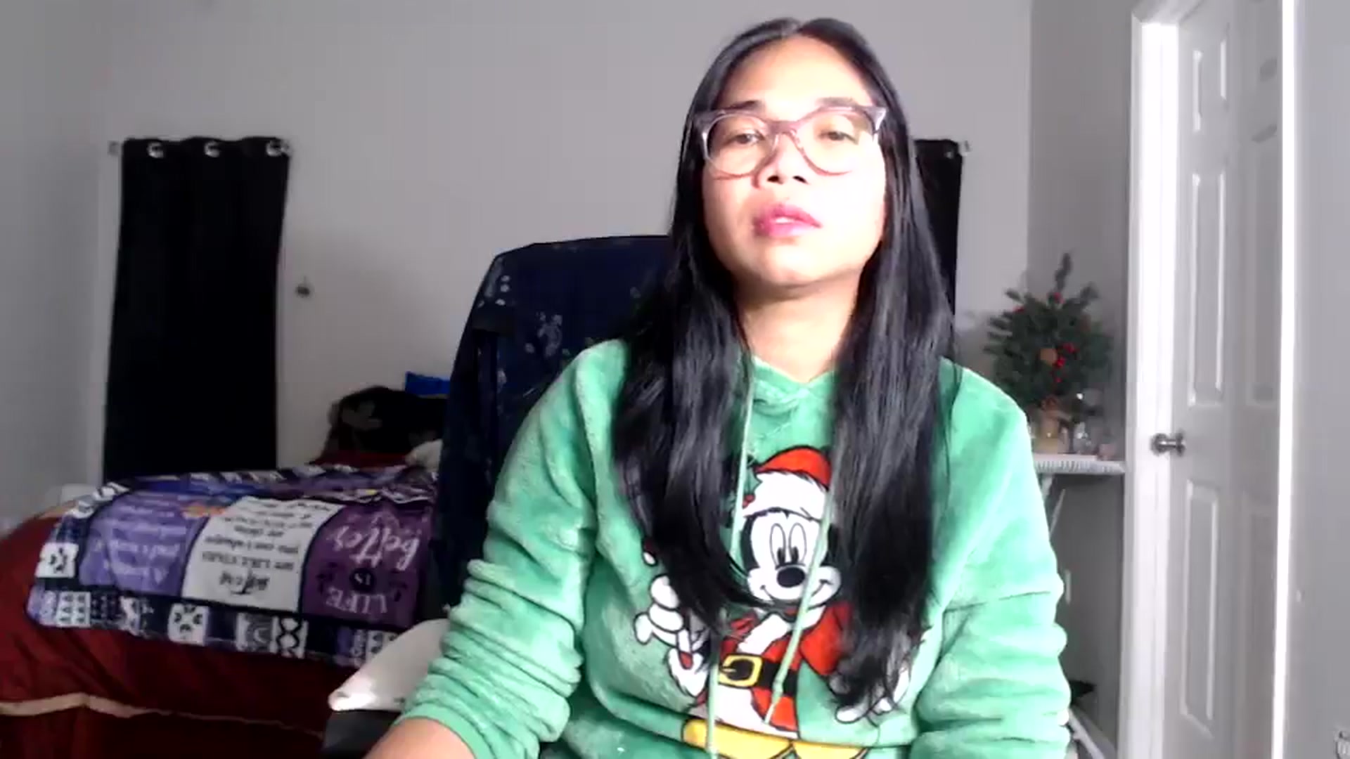 Gallery image thumbnail from Littlekai2025's myfreecams stream on, 12/21/2025, 24:54 image 7 of 20