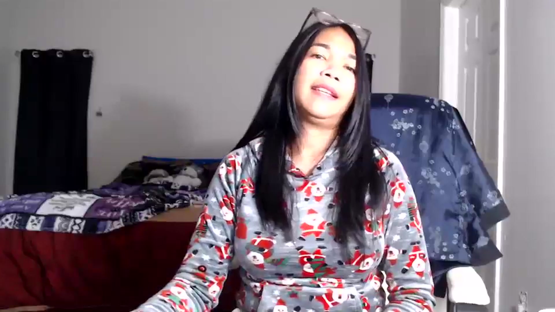 Gallery image thumbnail from Littlekai2025's myfreecams stream on, 12/23/2025, 03:46 image 16 of 20