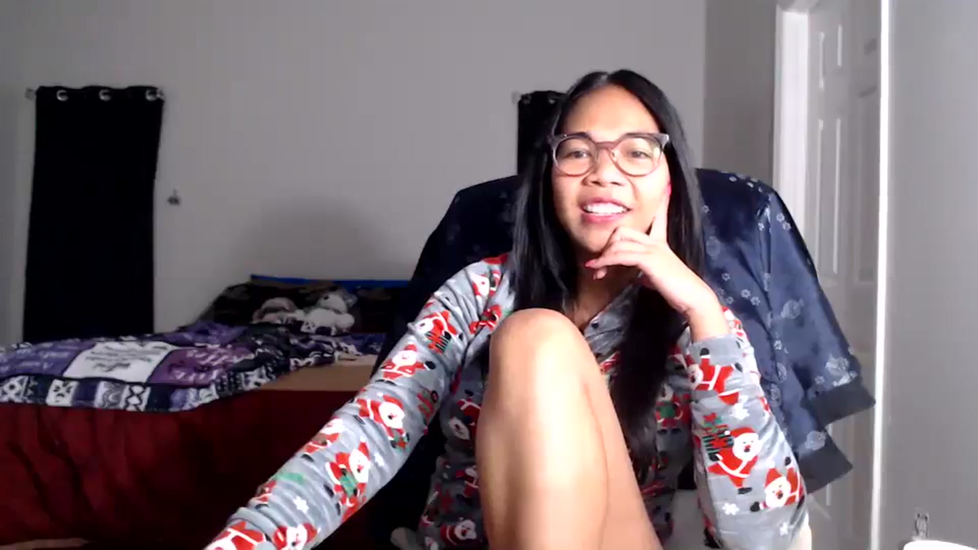 Gallery image thumbnail from Littlekai2025's myfreecams stream on, 12/23/2025, 03:46 image 6 of 20