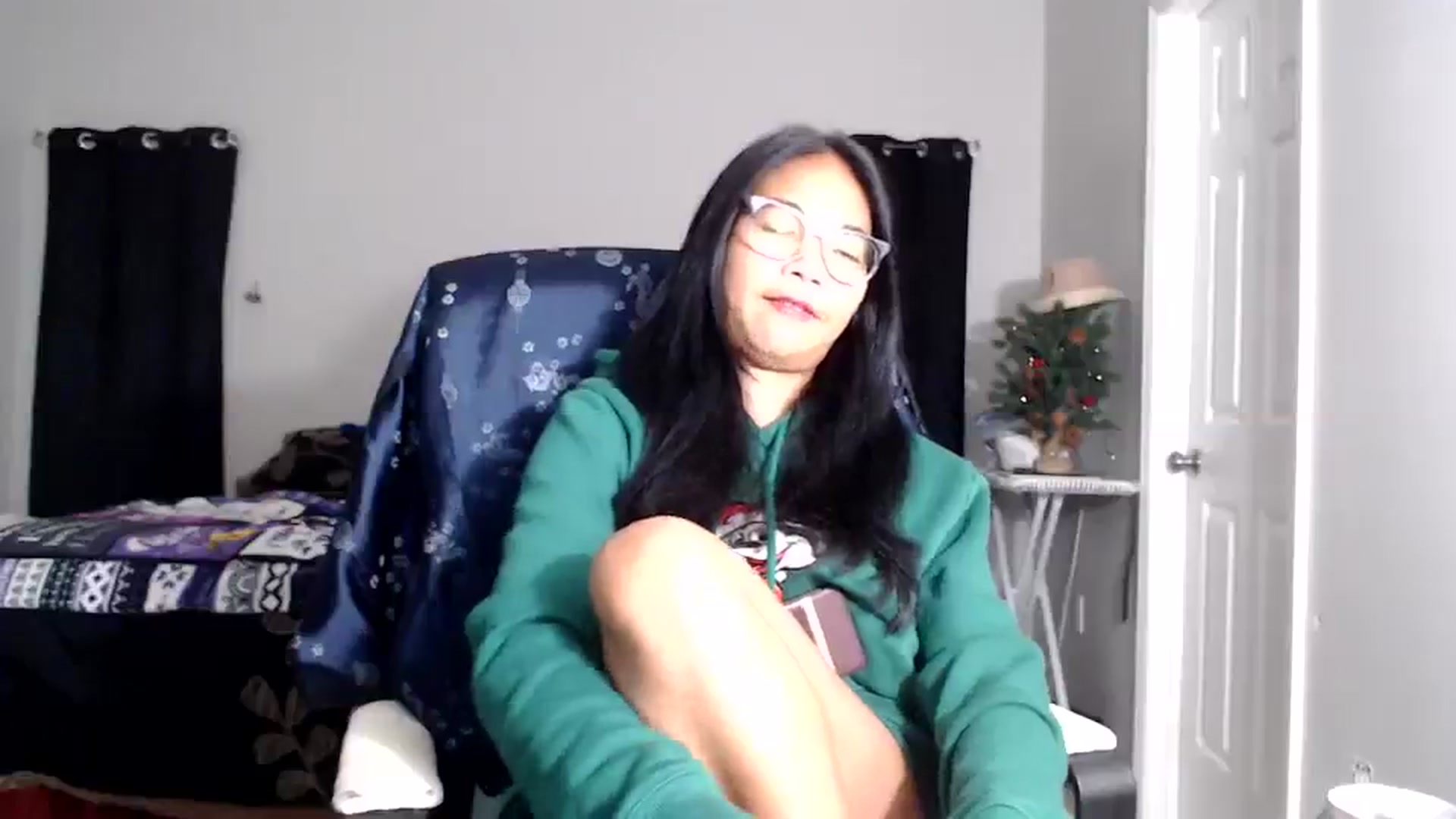 Gallery image thumbnail from Littlekai2025's myfreecams stream on, 12/24/2025, 01:27 image 5 of 20
