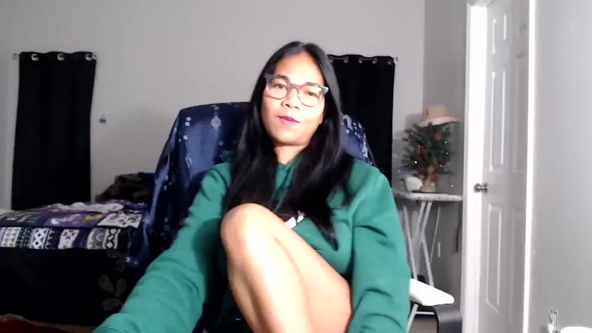 Gallery image thumbnail from Littlekai2025's myfreecams stream on, 12/24/2025, 01:27 image 19 of 20