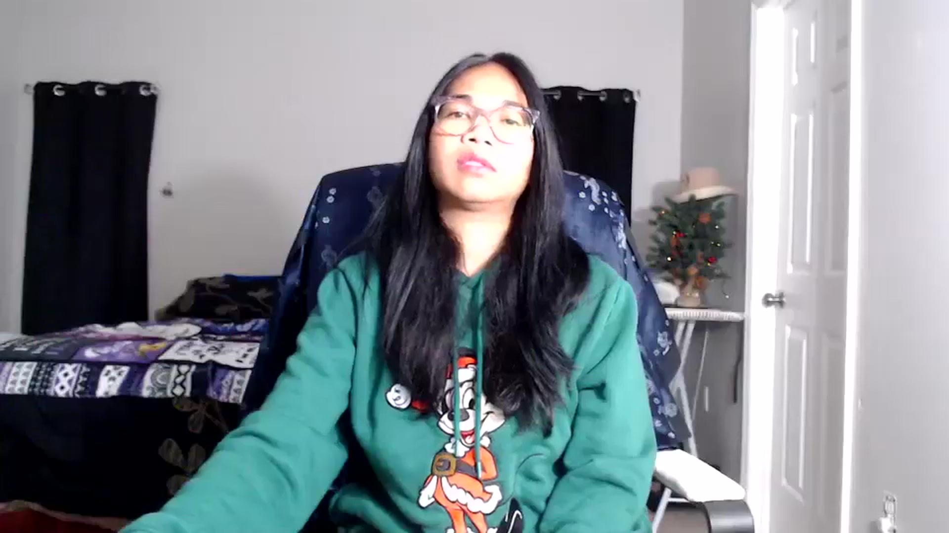 Gallery image thumbnail from Littlekai2025's myfreecams stream on, 12/24/2025, 04:40 image 2 of 20