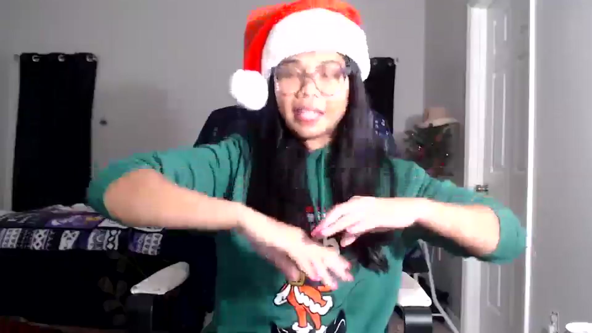 Gallery image thumbnail from Littlekai2025's myfreecams stream on, 12/24/2025, 04:40 image 13 of 20
