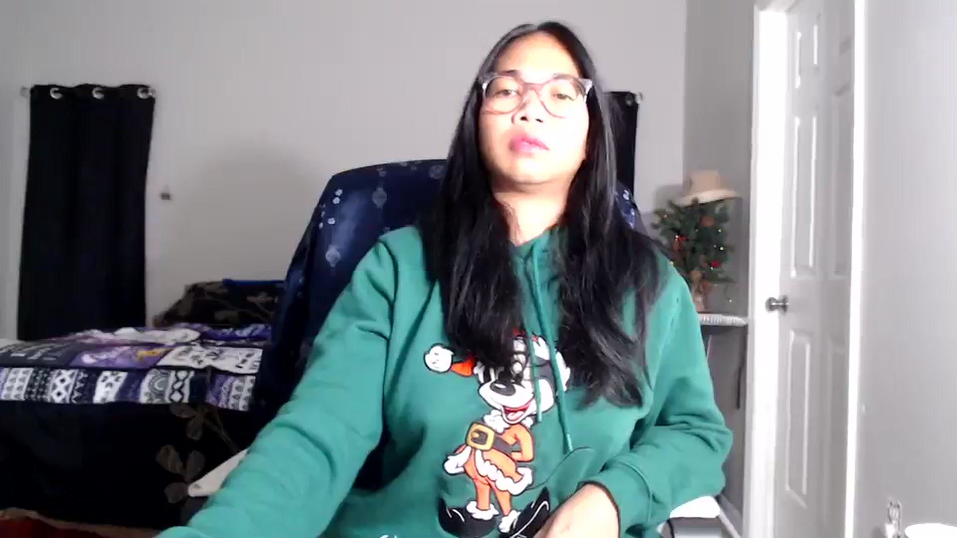 Gallery image thumbnail from Littlekai2025's myfreecams stream on, 12/24/2025, 04:40 image 6 of 20