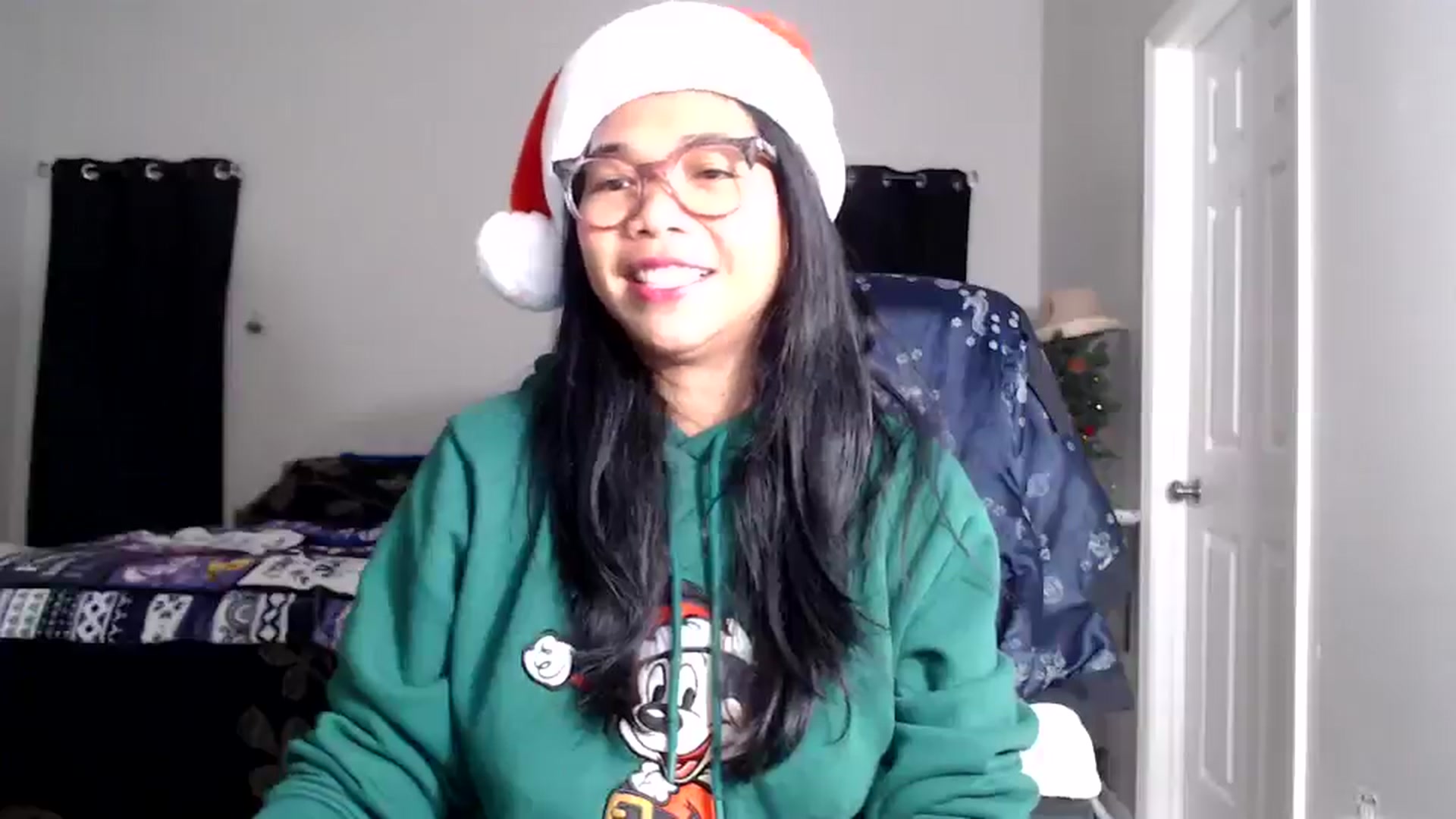 Gallery image thumbnail from Littlekai2025's myfreecams stream on, 12/24/2025, 04:40 image 17 of 20