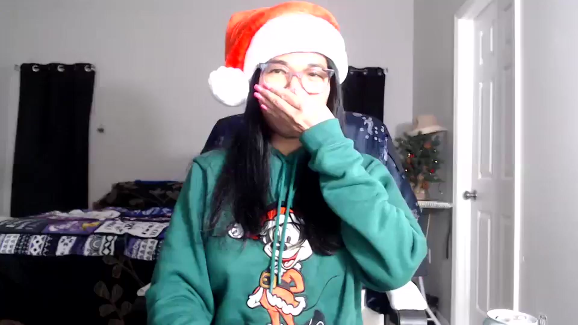 Gallery image thumbnail from Littlekai2025's myfreecams stream on, 12/24/2025, 04:40 image 18 of 20