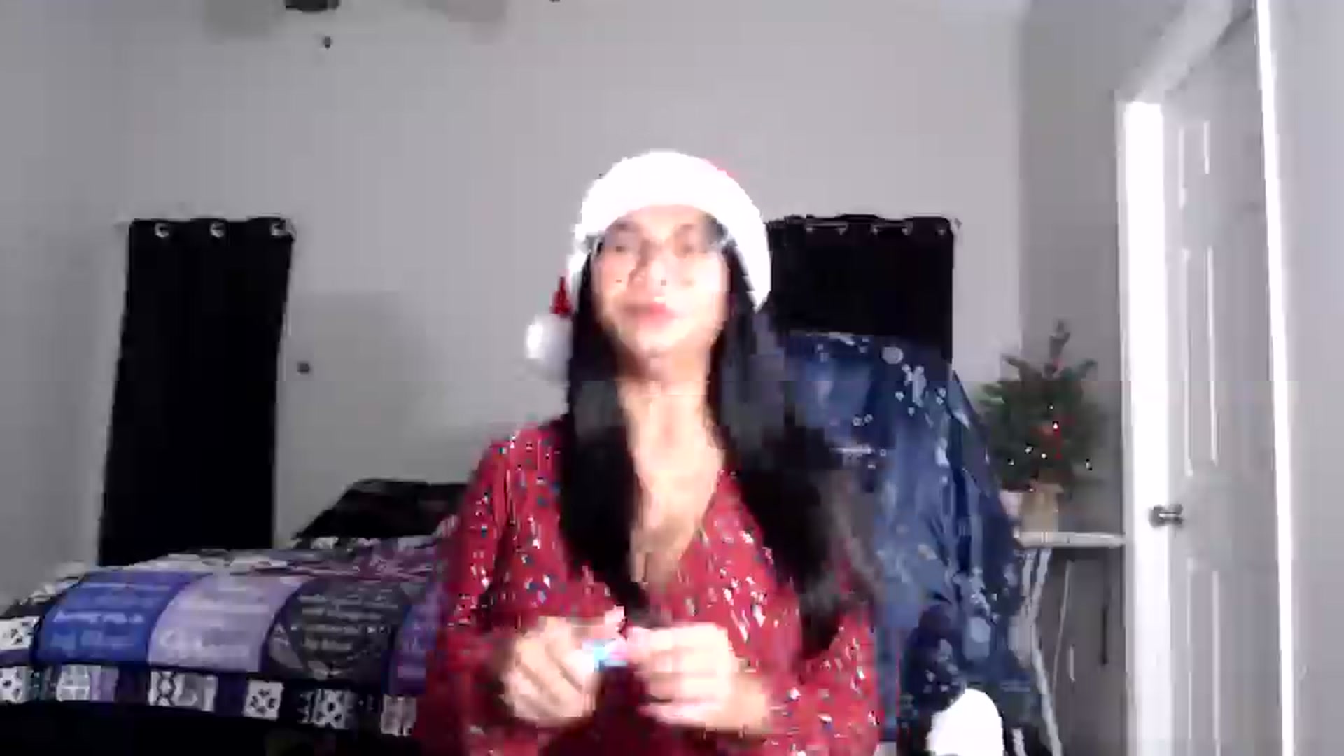 Gallery image thumbnail from Littlekai2025's myfreecams stream on, 12/25/2025, 02:24 image 13 of 20