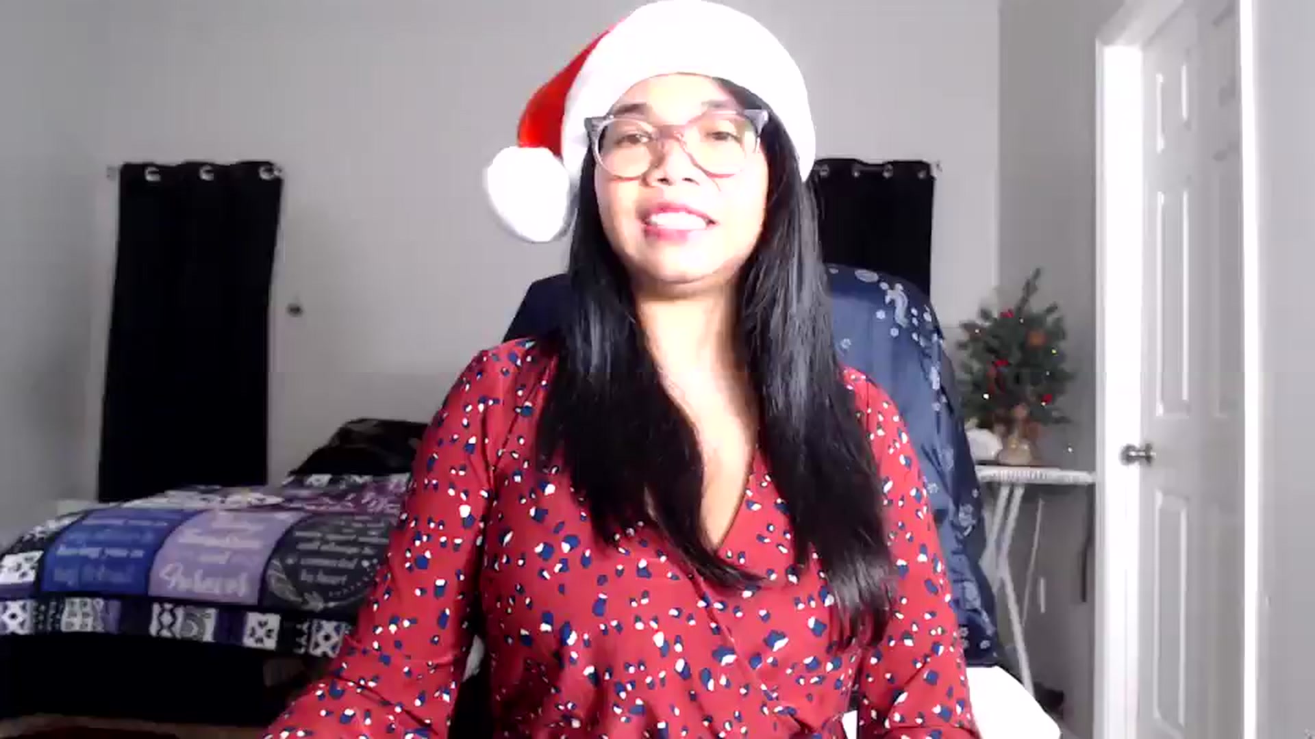 Gallery image thumbnail from Littlekai2025's myfreecams stream on, 12/25/2025, 02:24 image 7 of 20
