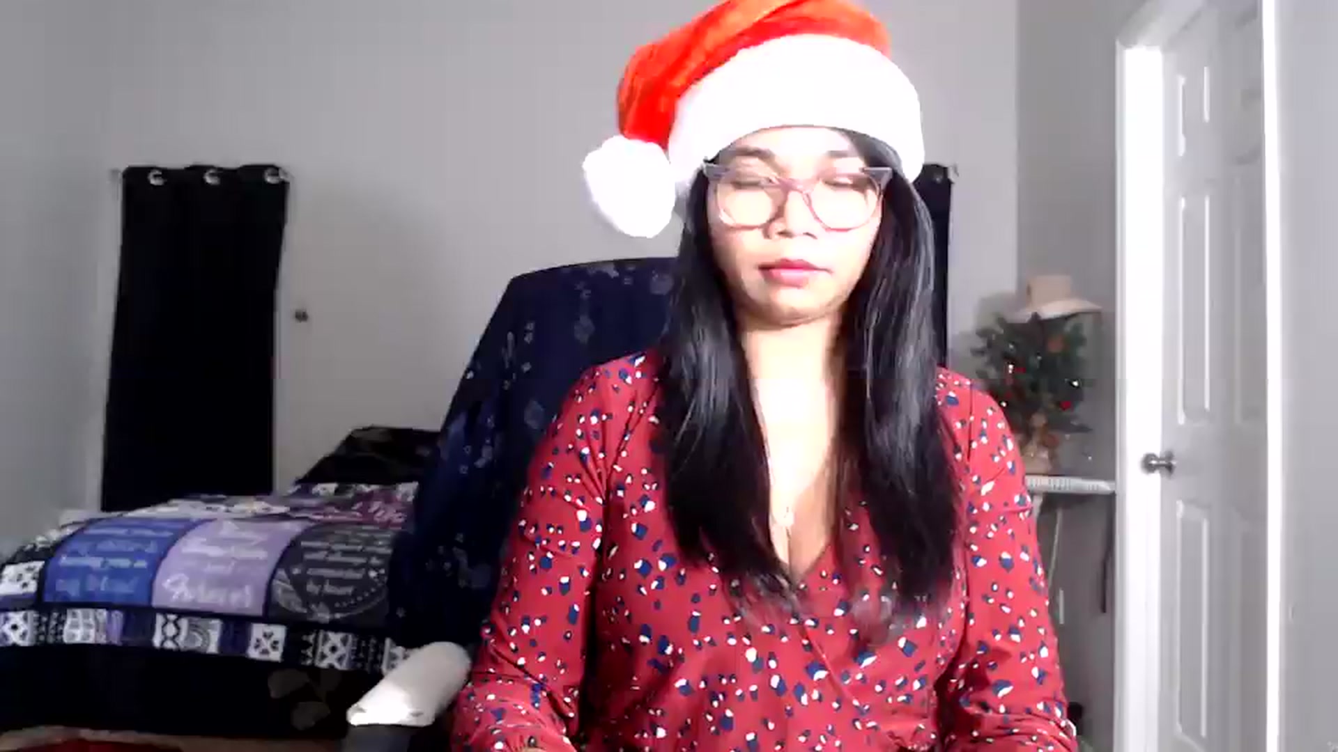 Gallery image thumbnail from Littlekai2025's myfreecams stream on, 12/25/2025, 02:24 image 4 of 20
