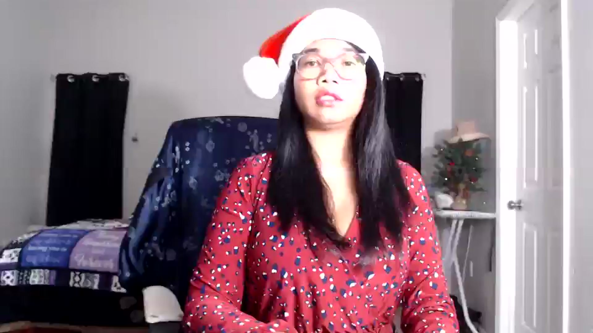 Gallery image thumbnail from Littlekai2025's myfreecams stream on, 12/25/2025, 02:24 image 2 of 20