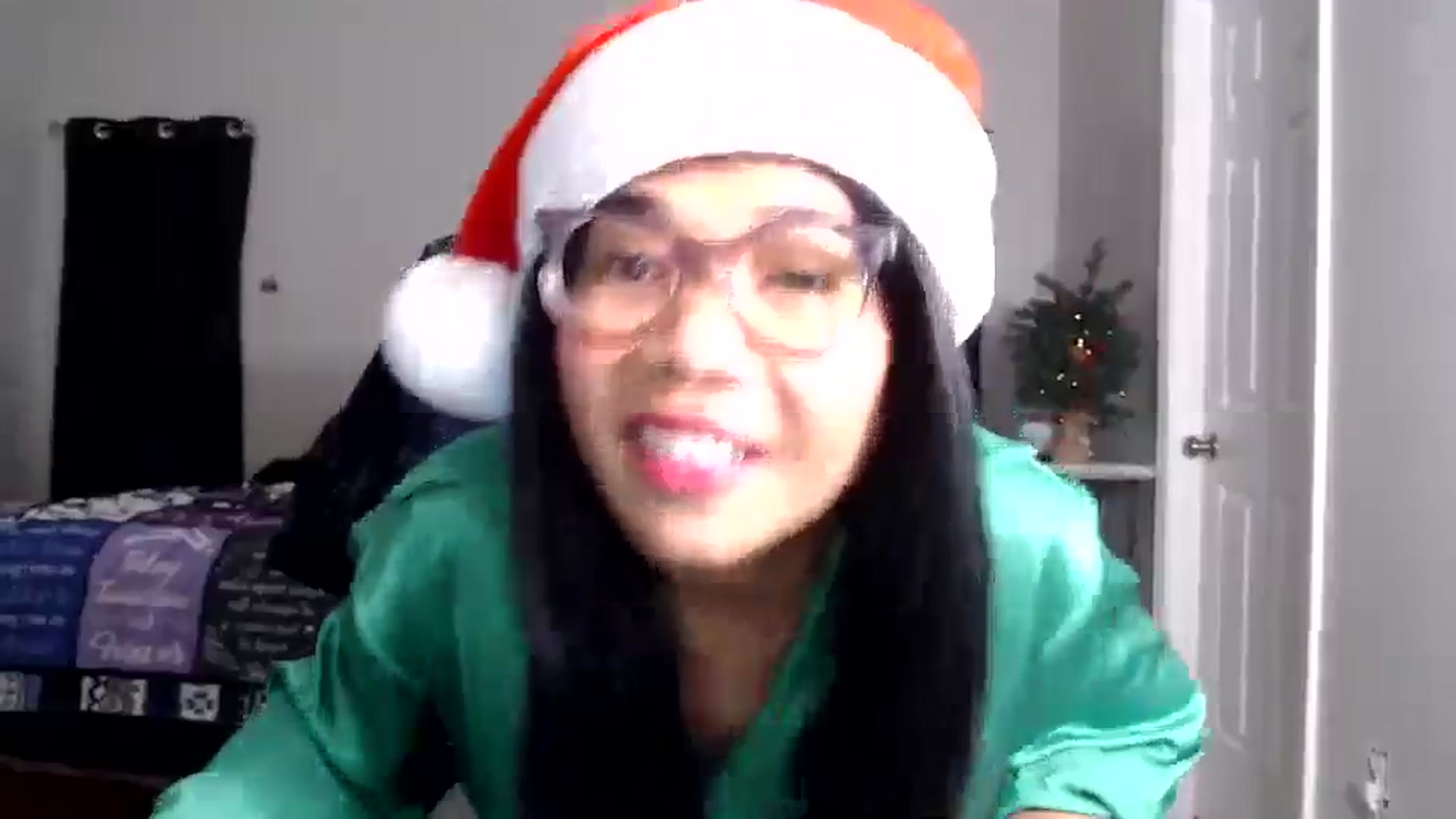 Gallery image thumbnail from Littlekai2025's myfreecams stream on, 12/26/2025, 01:52 image 4 of 20