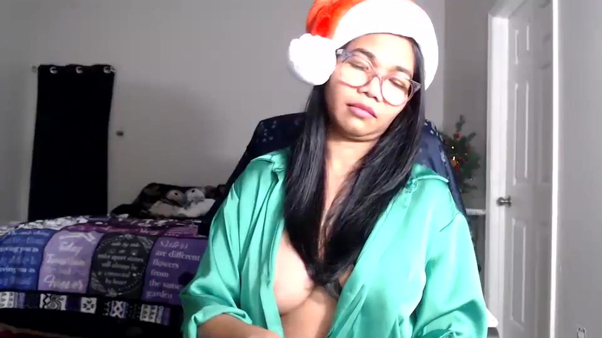 Gallery image thumbnail from Littlekai2025's myfreecams stream on, 12/26/2025, 02:49 image 19 of 20