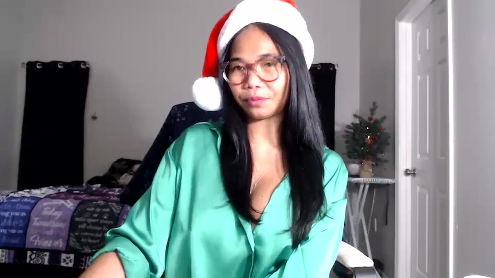 Gallery image thumbnail from Littlekai2025's myfreecams stream on, 12/26/2025, 02:49 image 3 of 20