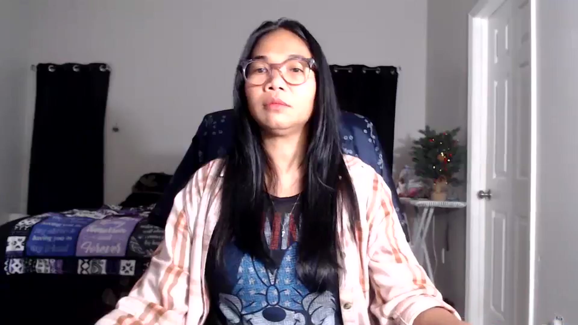 Gallery image thumbnail from Littlekai2025's myfreecams stream on, 12/27/2025, 01:06 image 20 of 20