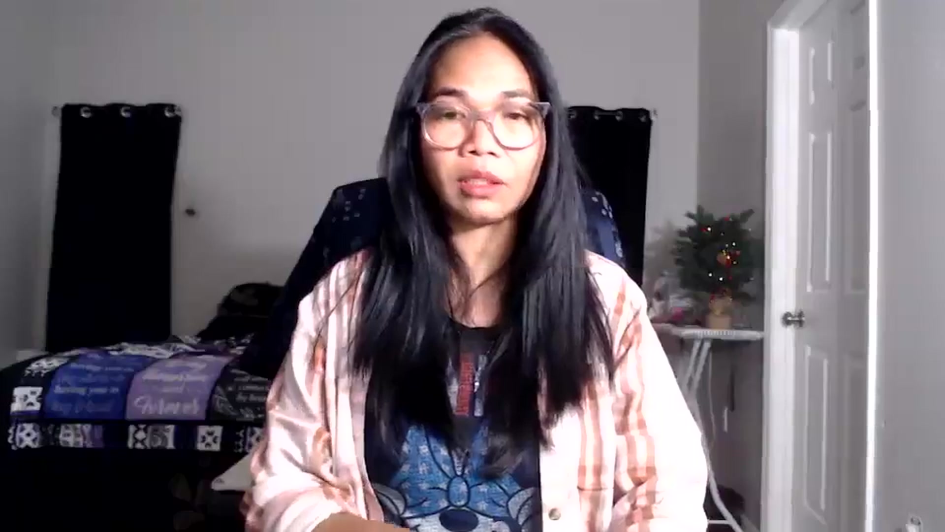 Gallery image thumbnail from Littlekai2025's myfreecams stream on, 12/27/2025, 01:06 image 15 of 20