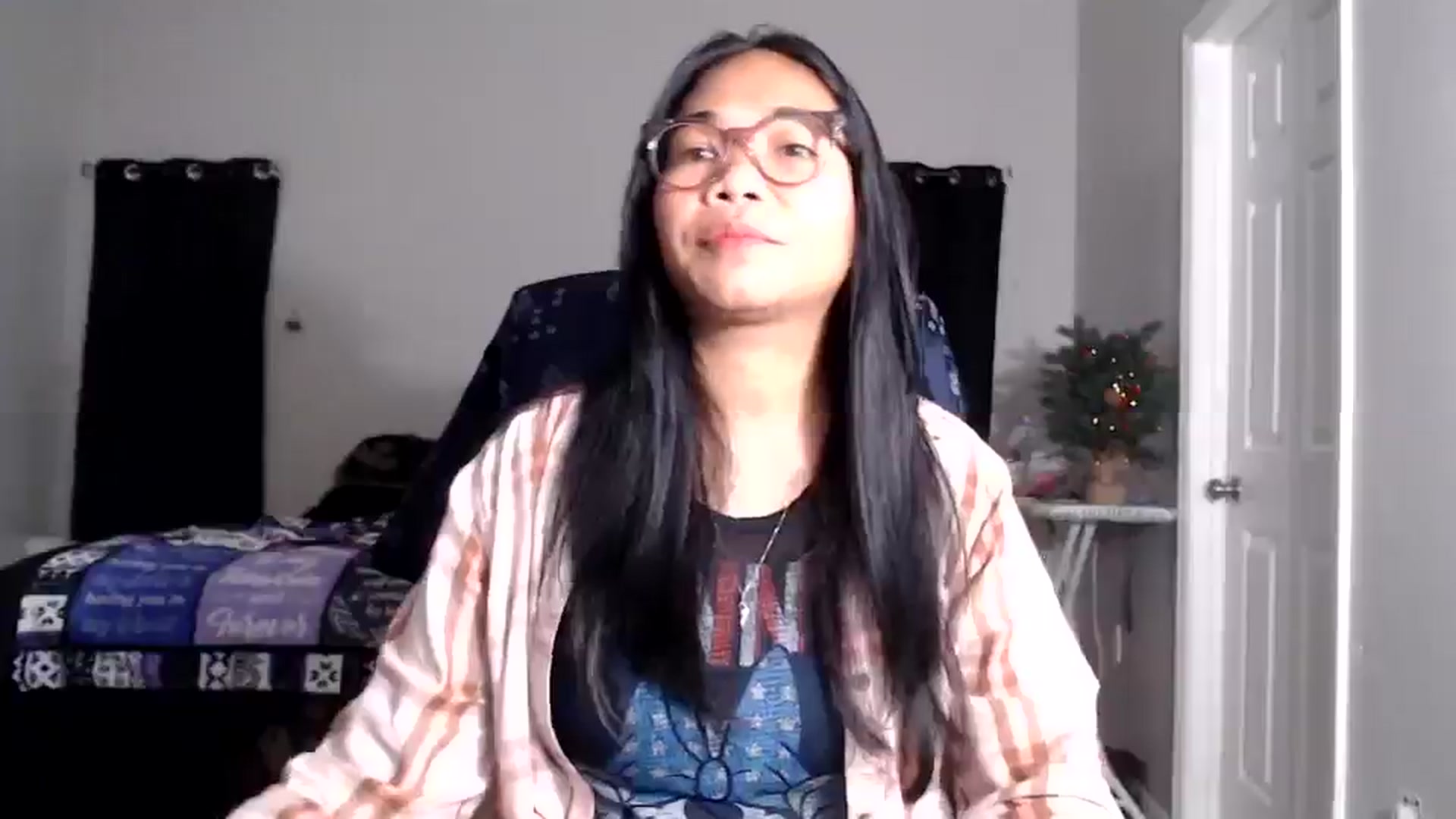 Gallery image thumbnail from Littlekai2025's myfreecams stream on, 12/27/2025, 01:06 image 16 of 20