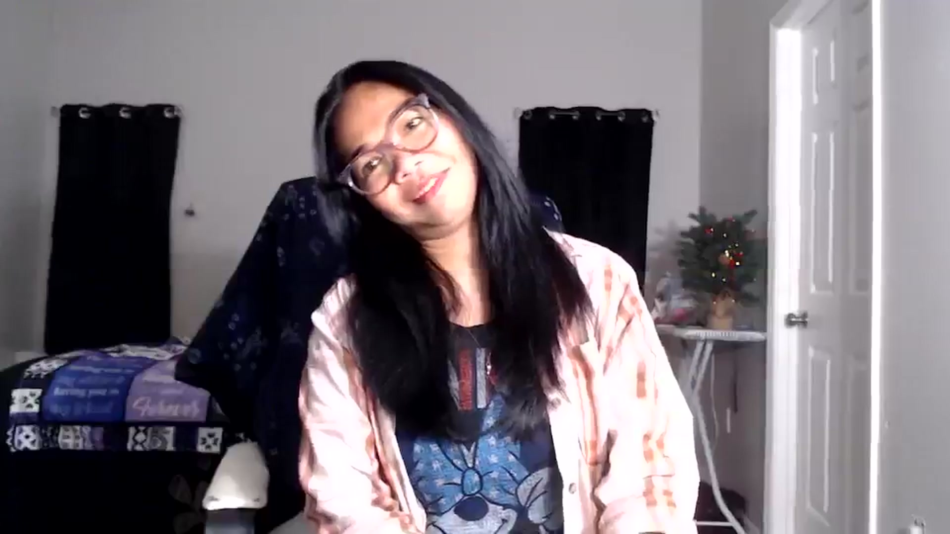Gallery image thumbnail from Littlekai2025's myfreecams stream on, 12/27/2025, 01:06 image 4 of 20