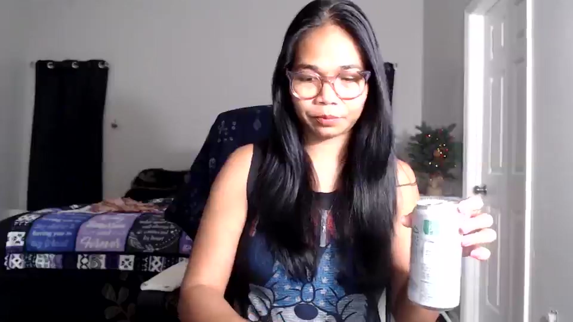 Gallery image thumbnail from Littlekai2025's myfreecams stream on, 12/27/2025, 04:56 image 8 of 20